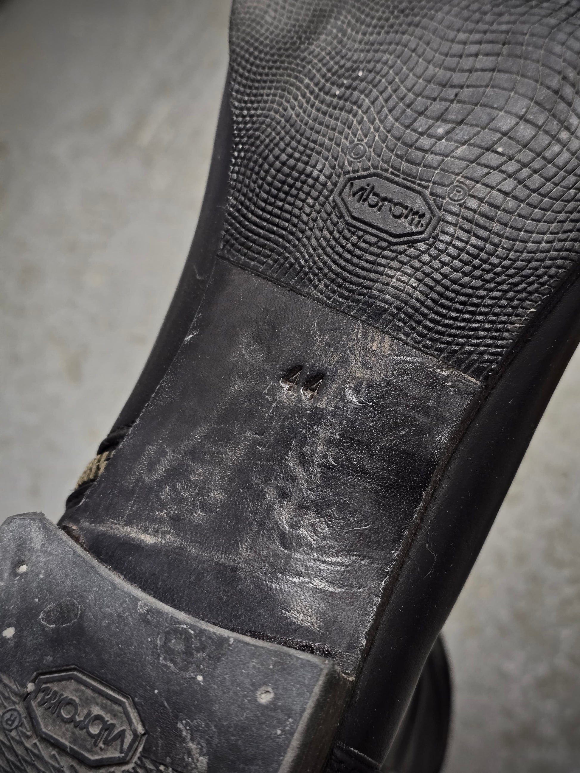 Reinhard Plank Side Zip Cow Leather Western Boots detail | DRIEW GARMENTS