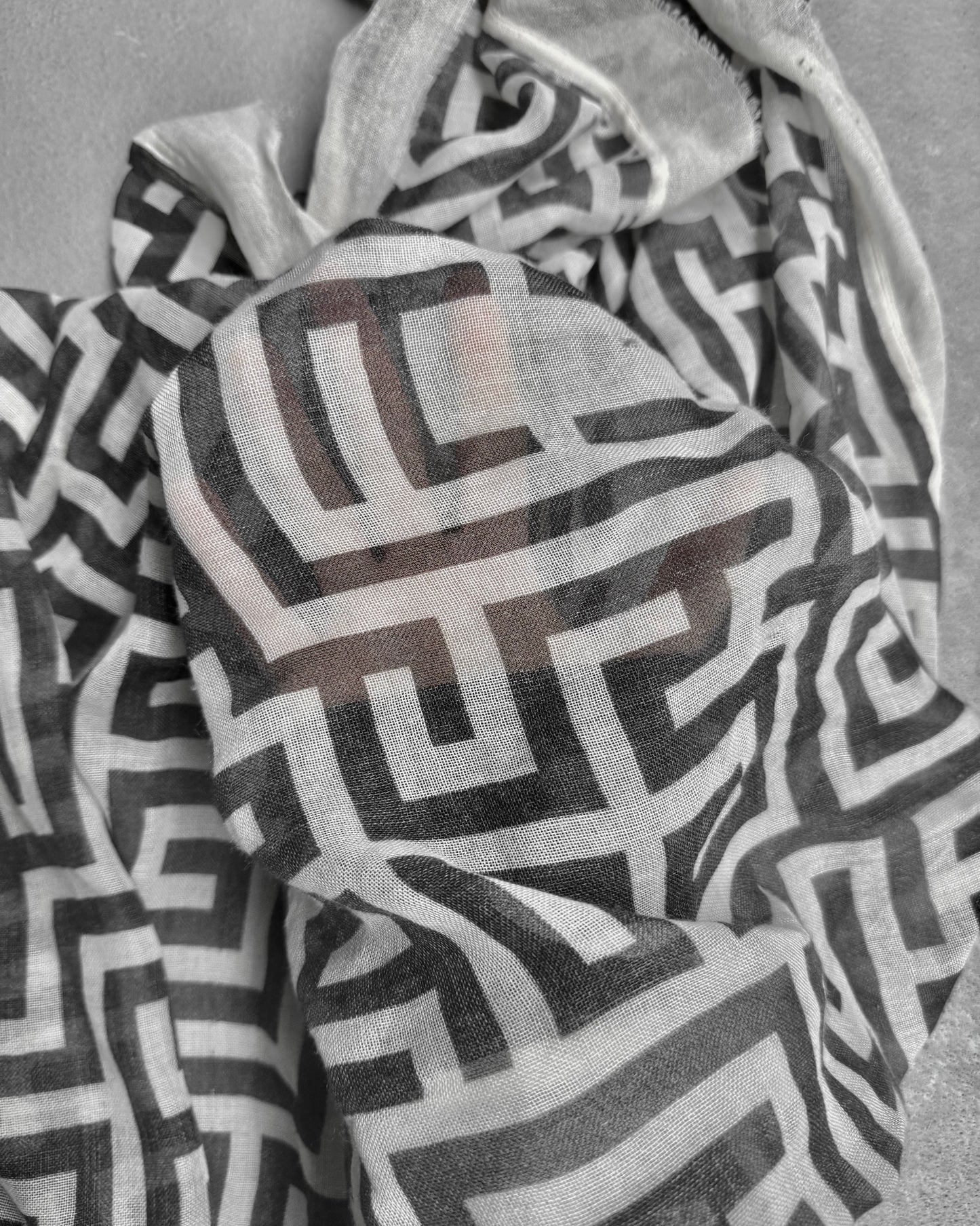 Gareth Pugh Early 00s Frayed Edge Maze Pattern Wool Scarf