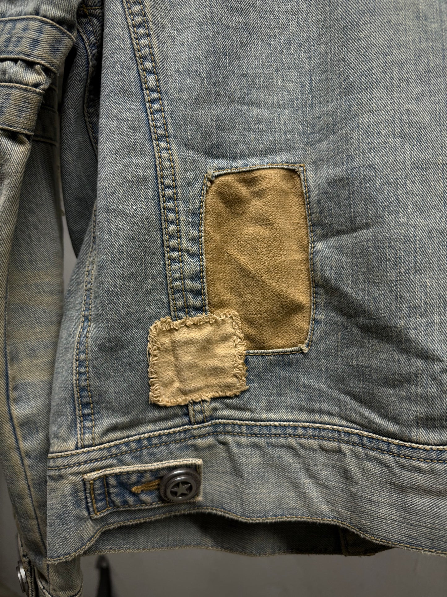 LED RECHWE Early 00s Vintage Wash Distressed Cropped Denim Trucker Jacket detail | DRIEW GARMENTS