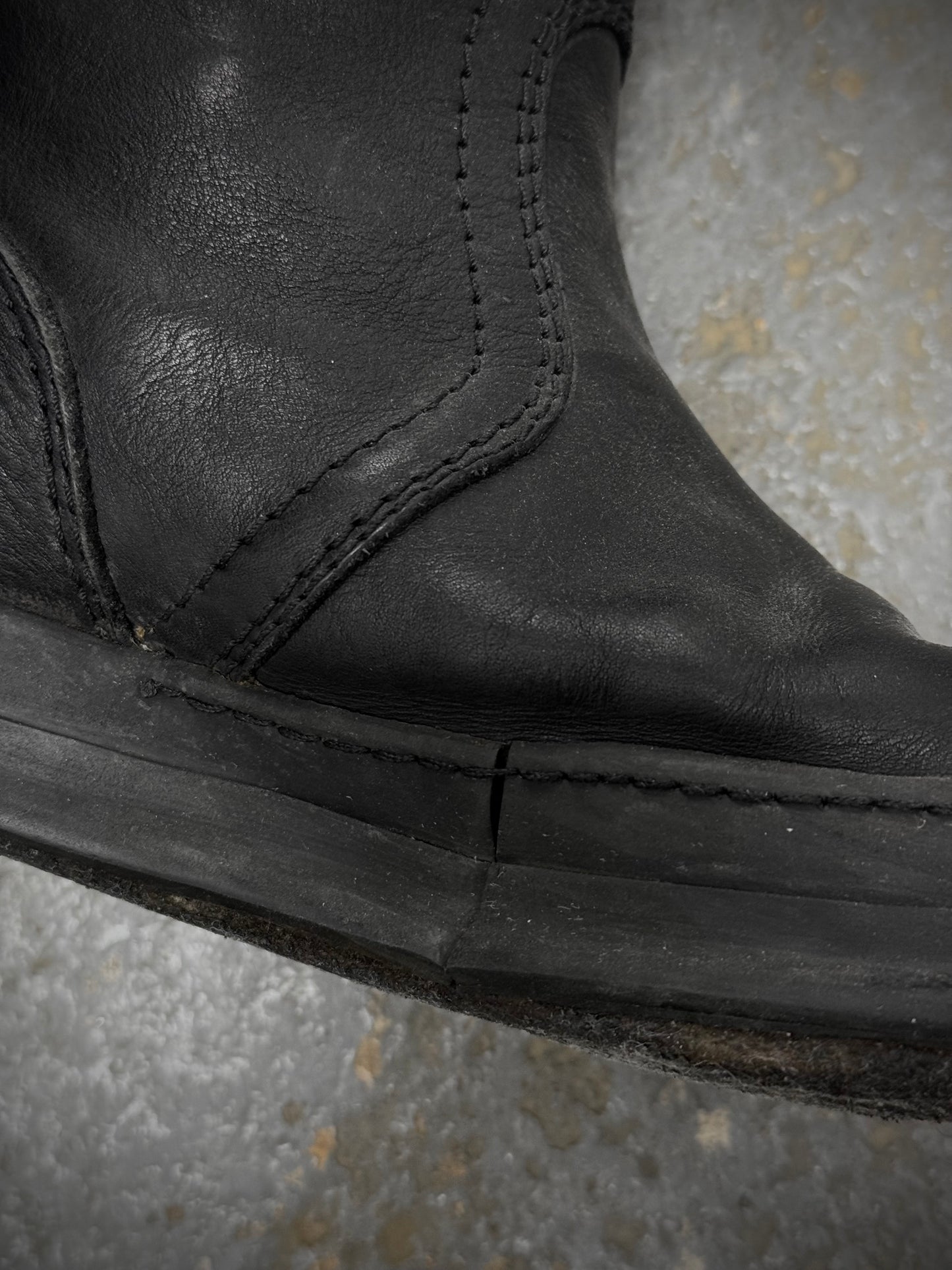 Rick Owens AW05 "MOOG" Pull-Tab Engineer Sneaker Boots detail | DRIEW GARMENTS