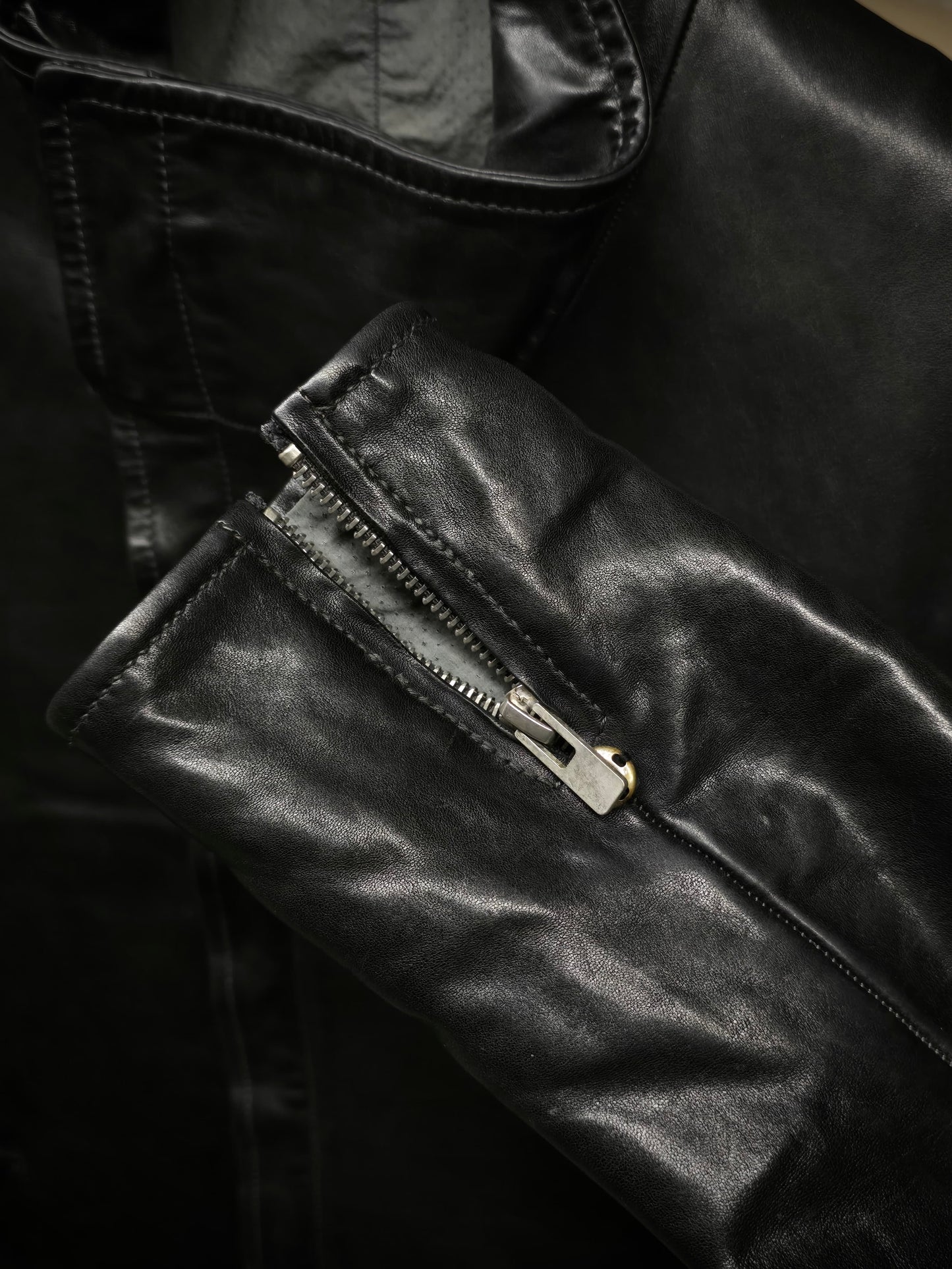 Carol Christian Poell 'LM/2599GP CORS-PTC/010' Object-dyed Lined Arthostic Titanium Elbow Horse Leath detail | DRIEW GARMENTS
