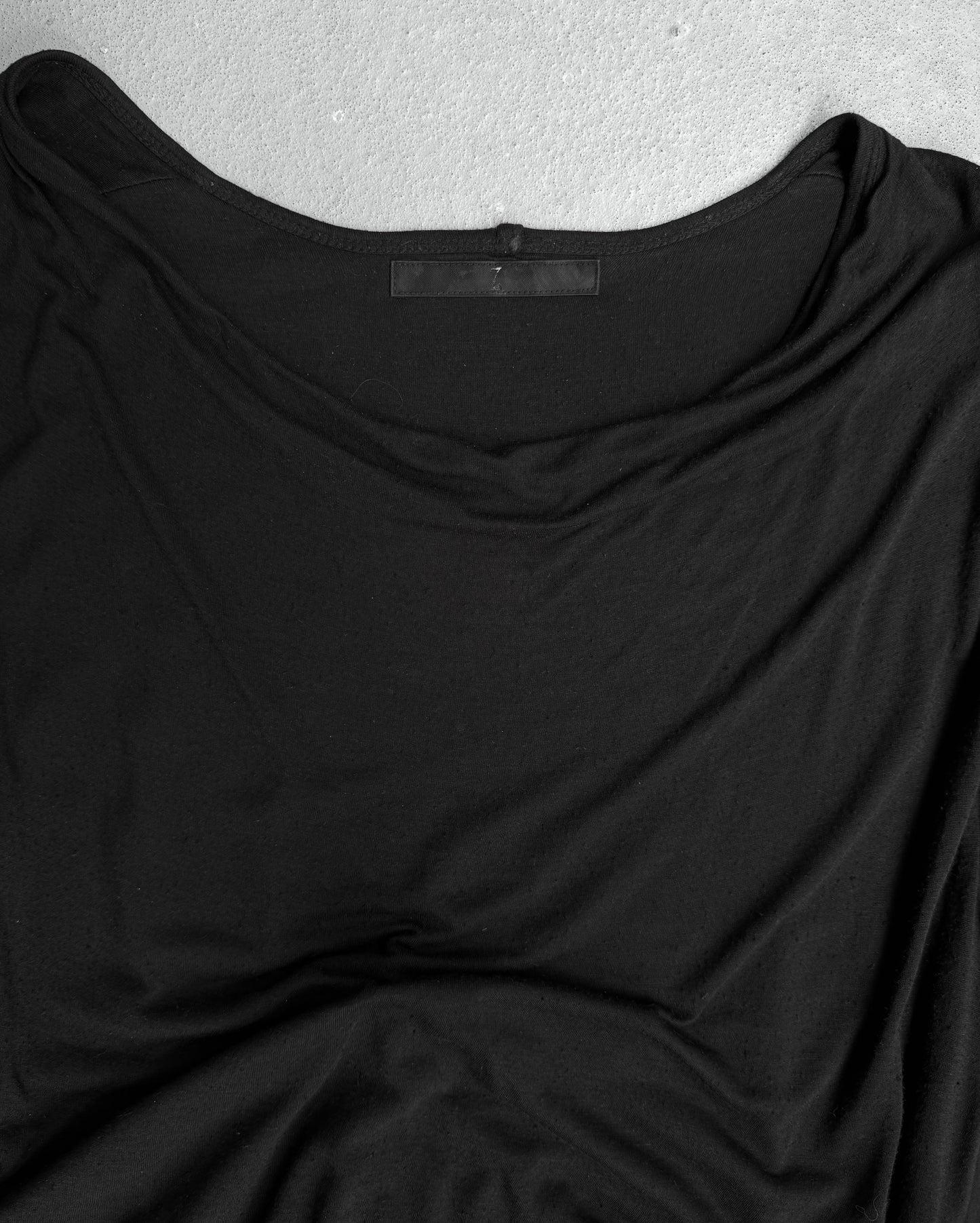 Julius_7 SS10 “neurbanvolker;” Double-layered Asymmetrical T-shirt