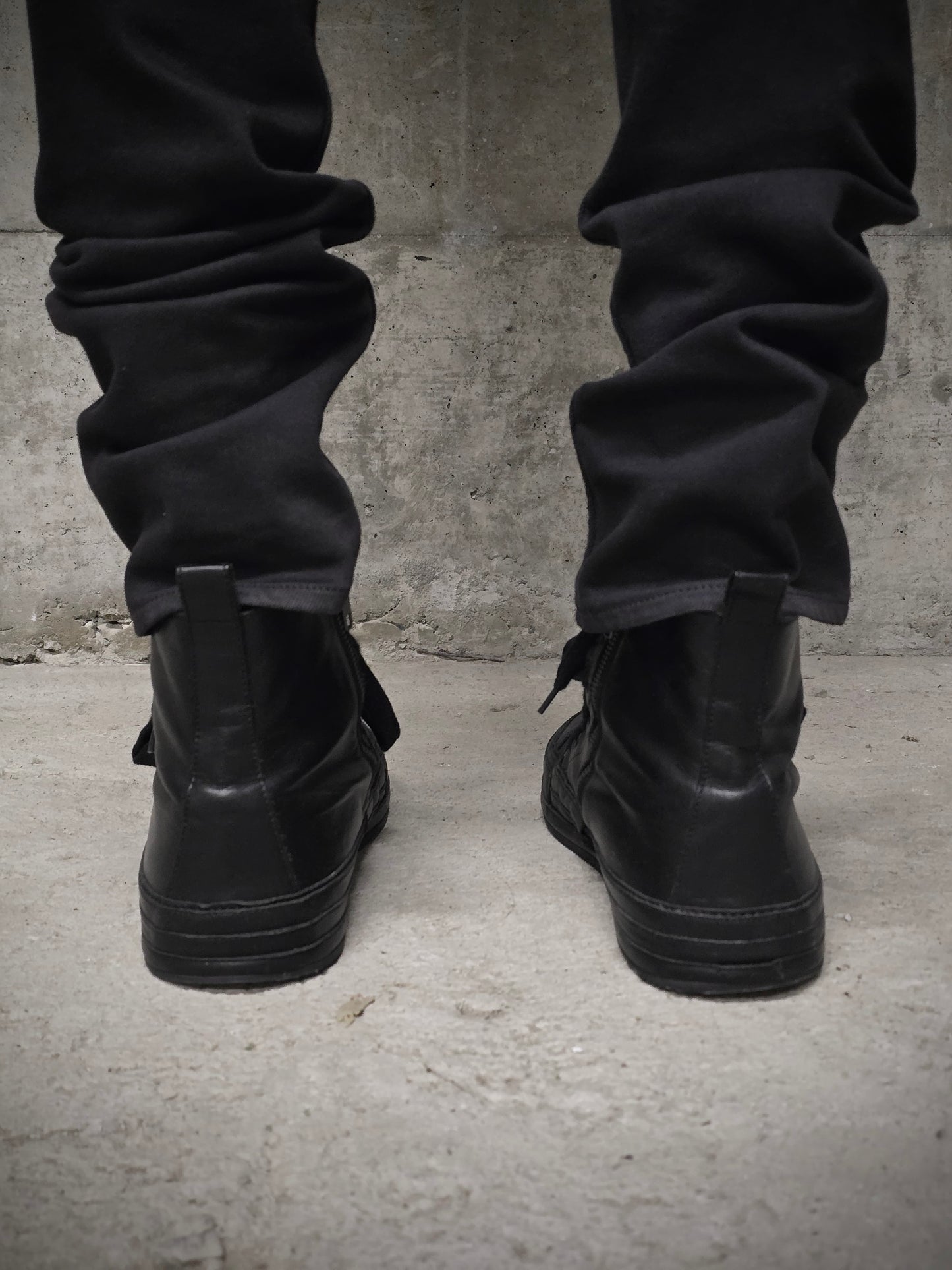 Ann Demeulemeester "Roccia" Black High-top Leather Sneakers