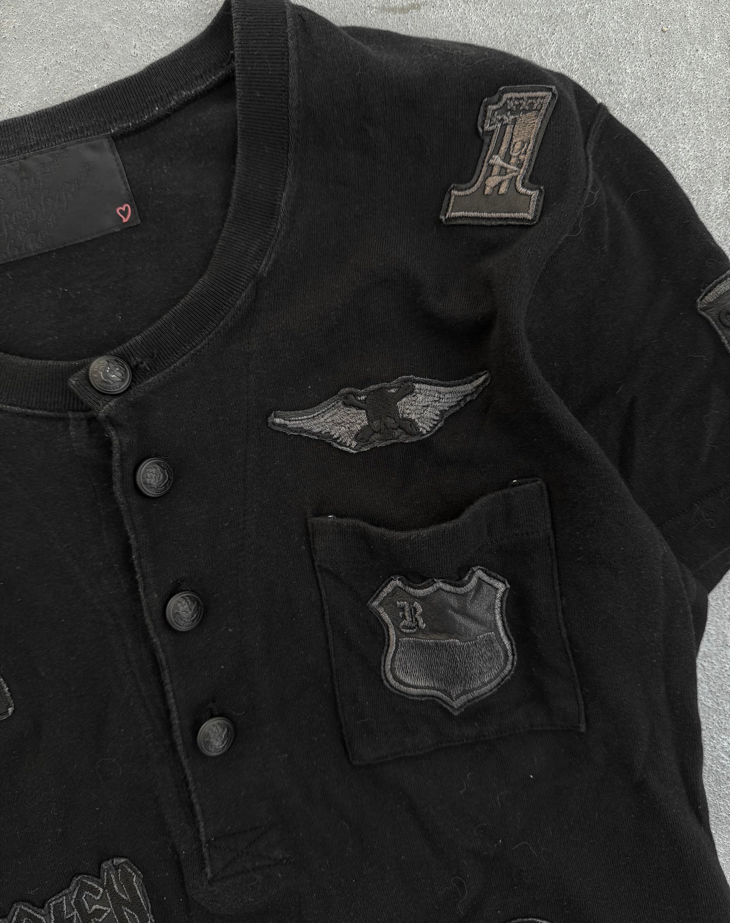 roen by Hiromu Takahara Punk Patches Button-up T-shirt