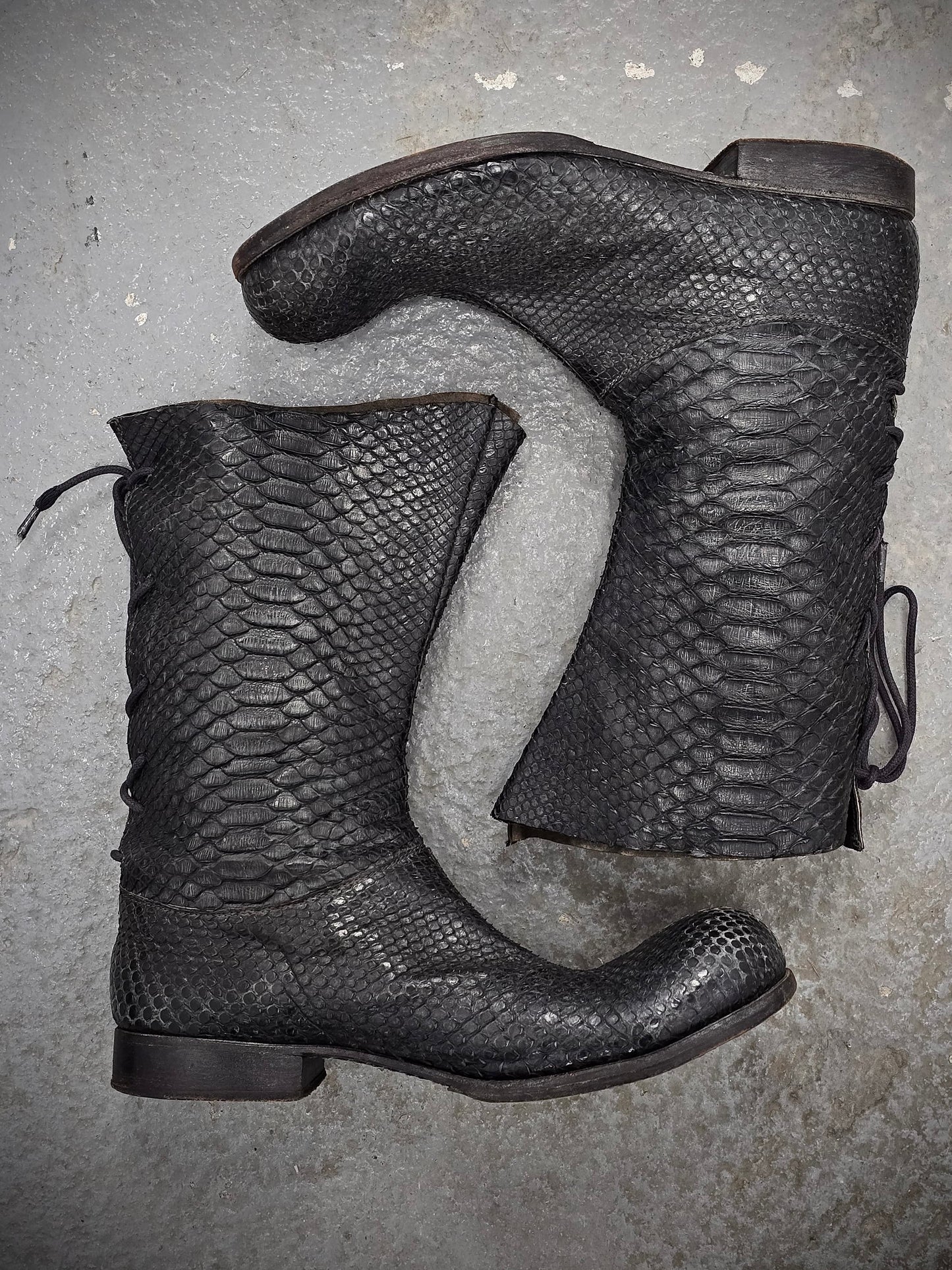 Carpe Diem Early 00s Charcoal Grey Python Skin Back-Lace Boots
