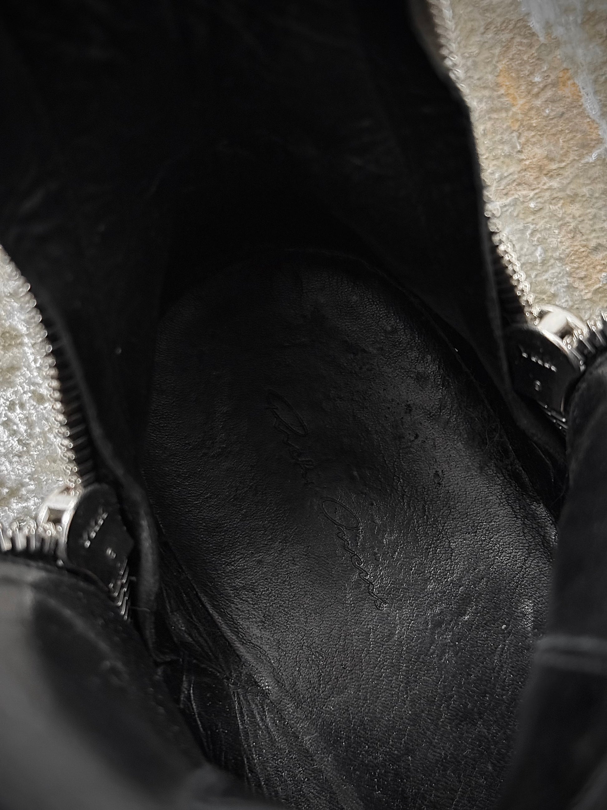 Rick Owens AW13 “PLINTH” Dual Zip Crepe Sole Calf Leather Boots detail | DRIEW GARMENTS