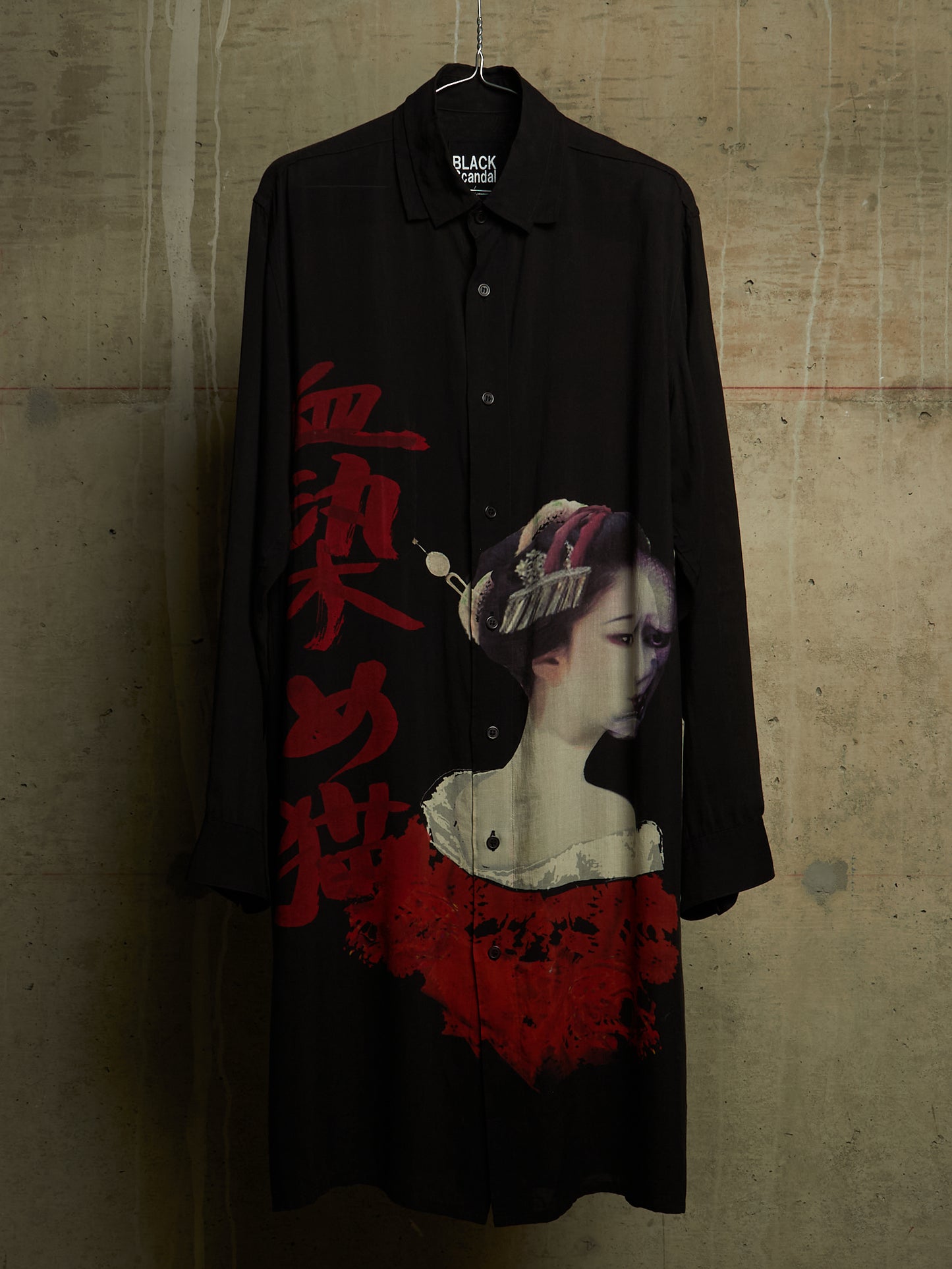 Yohji Yamamoto BLACK Scandal AW18 "Blood Stained Cat" Suzume Uchida Double Collar Geisha Print Longline Shirt