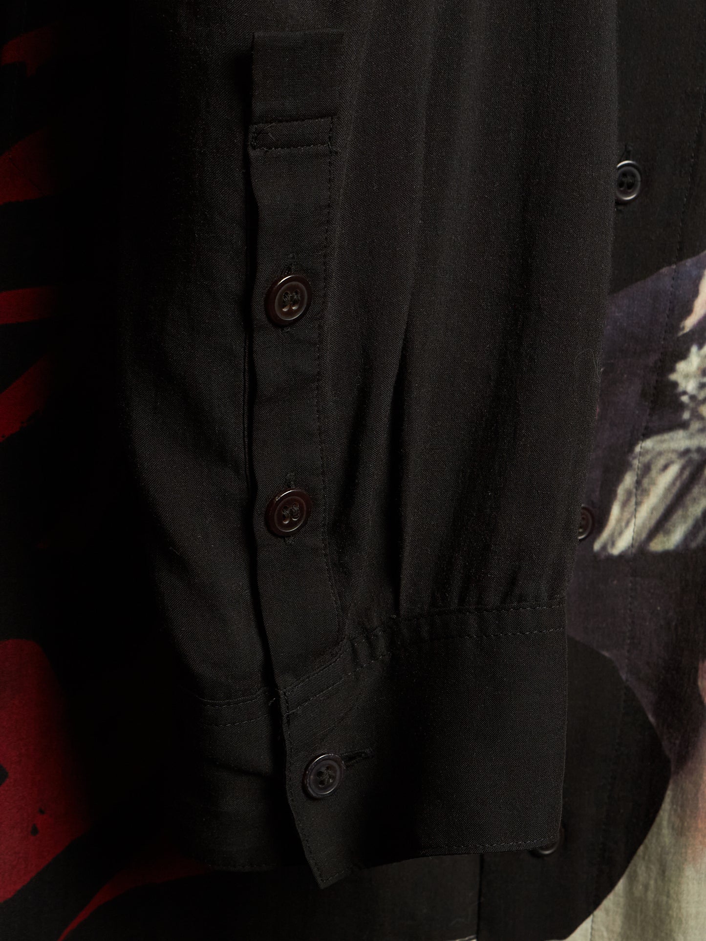 Yohji Yamamoto BLACK Scandal AW18 "Blood Stained Cat" Suzume Uchida Double Collar Geisha Print Longline Shirt