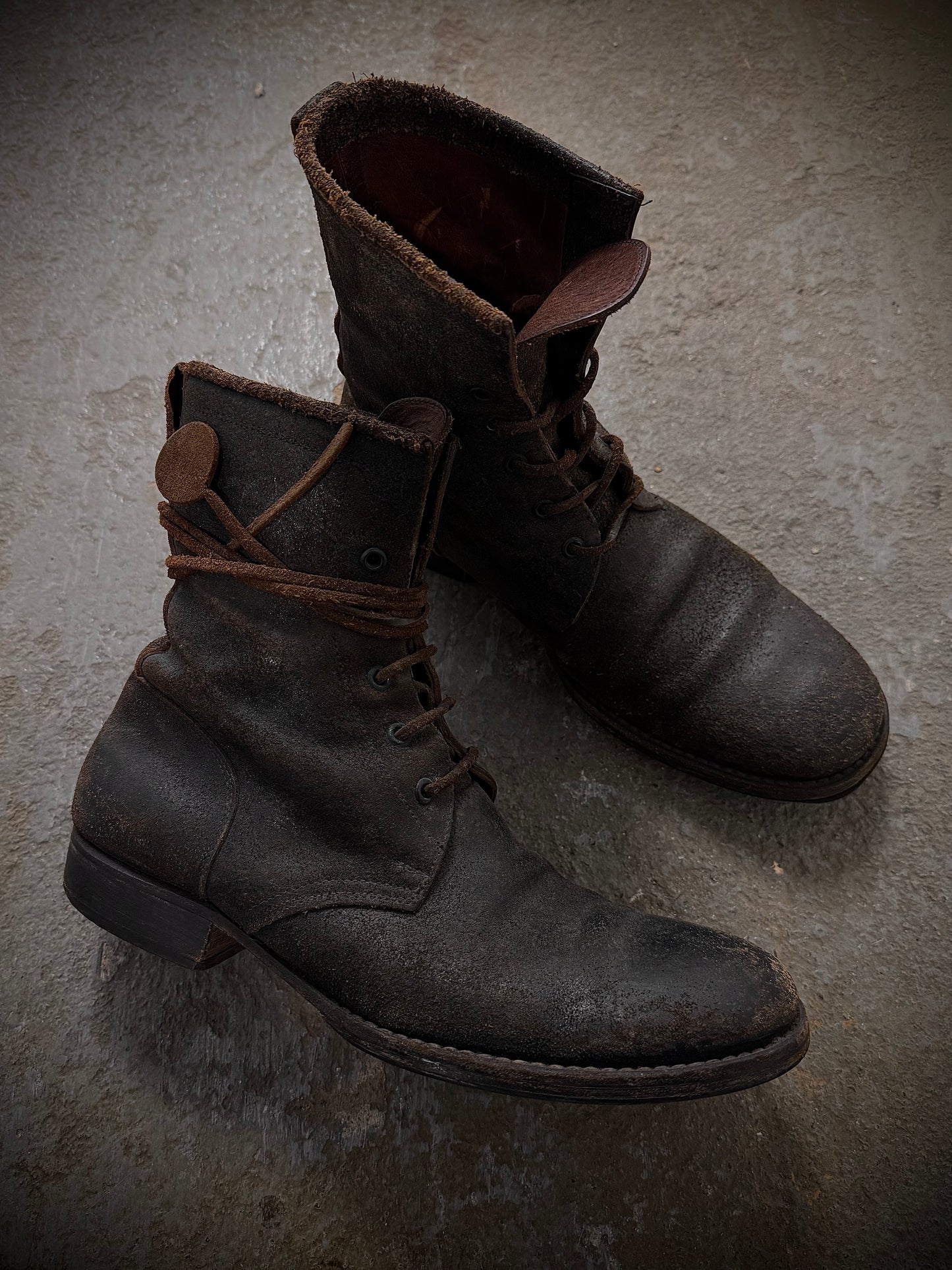 Carpe Diem Early 00s Distressed Horse Leather ‘S23M’ Lace-up Boots