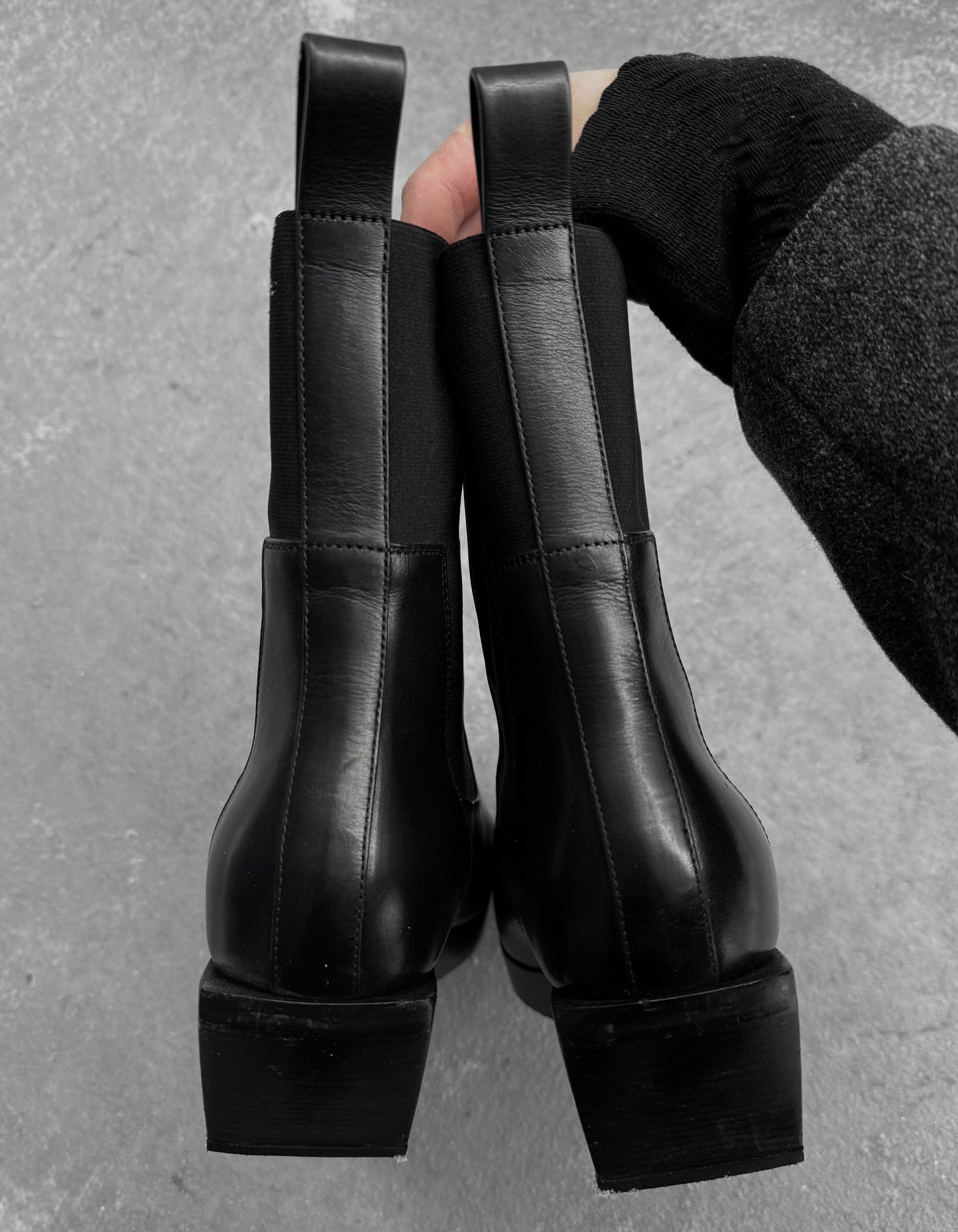 Rick Owens SS22 "FOGACHINE" Heeled Sliver Calf Leather Chelsea Boots detail | DRIEW GARMENTS