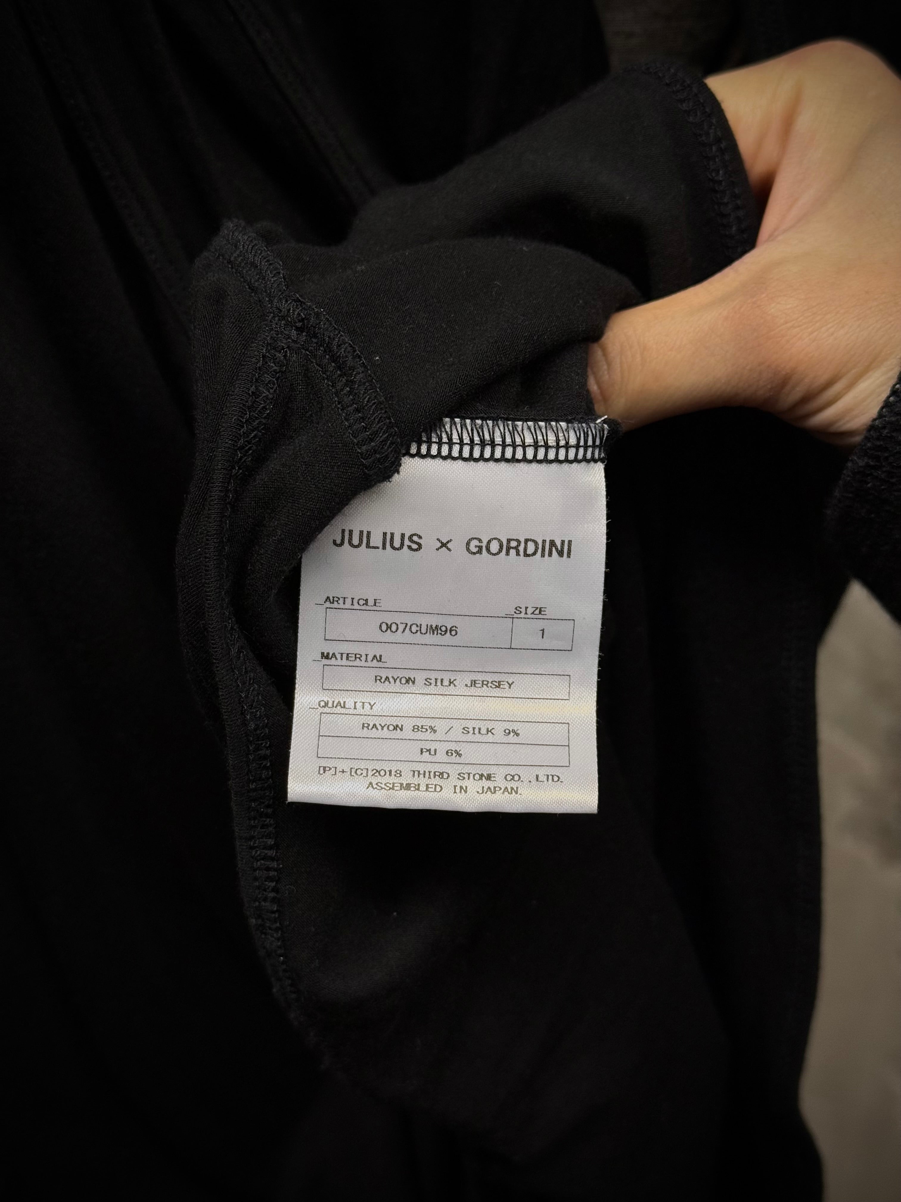 Julius_7 x GORDINI Black Cowl Neck T-shirt | Archive – DRIEW