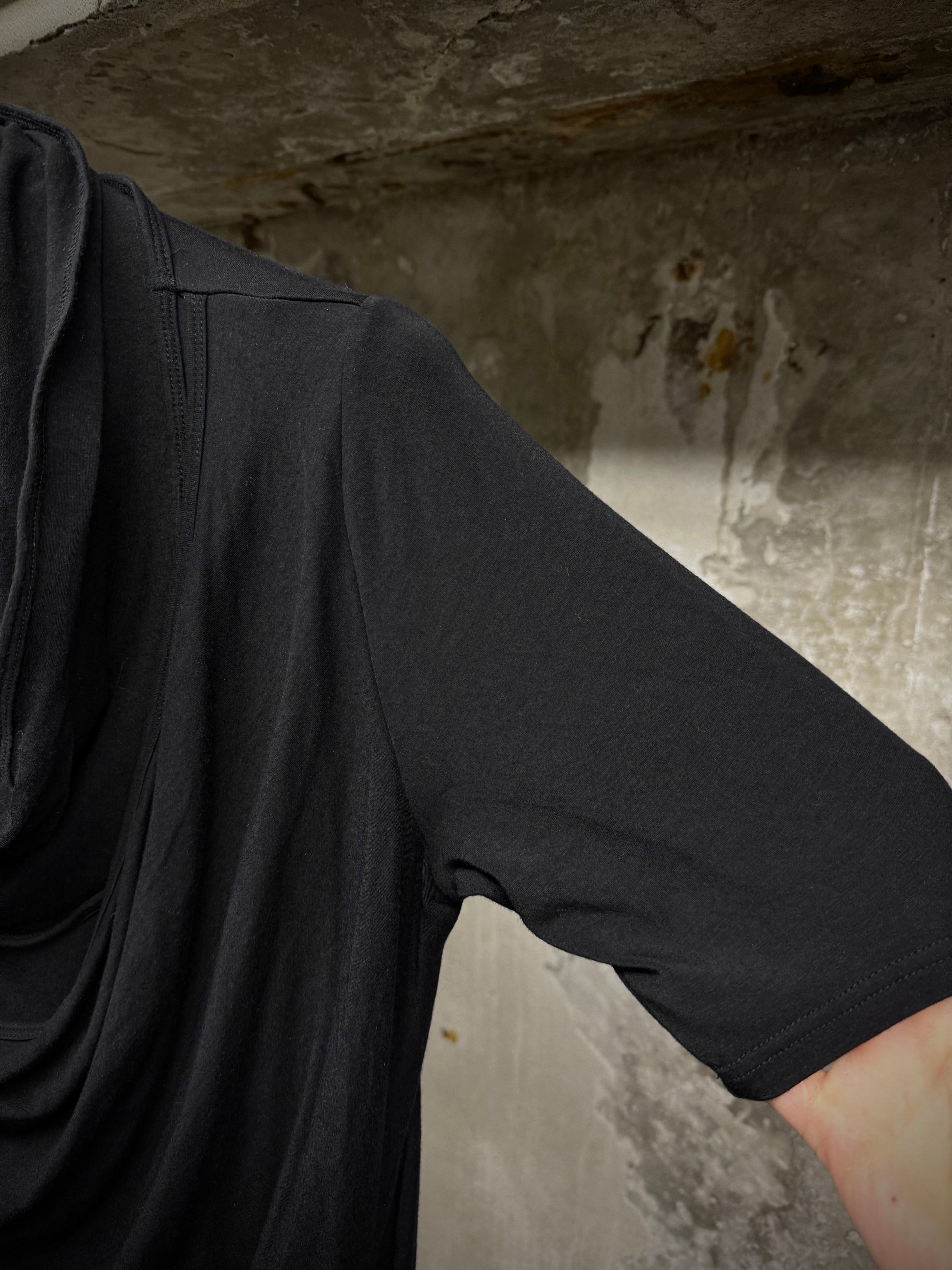Julius_7 x GORDINI Black Cowl Neck T-shirt | Archive – DRIEW