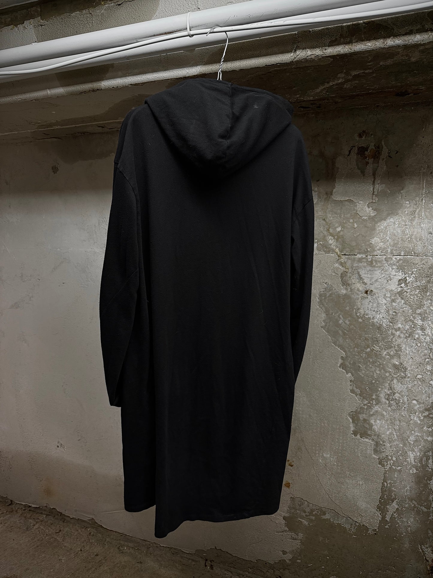 DAMIR DOMA SILENT by DAMIR DOMA 2010s 'TRENNUS' Asymmetric Zip Up Hoodie detail | DRIEW GARMENTS
