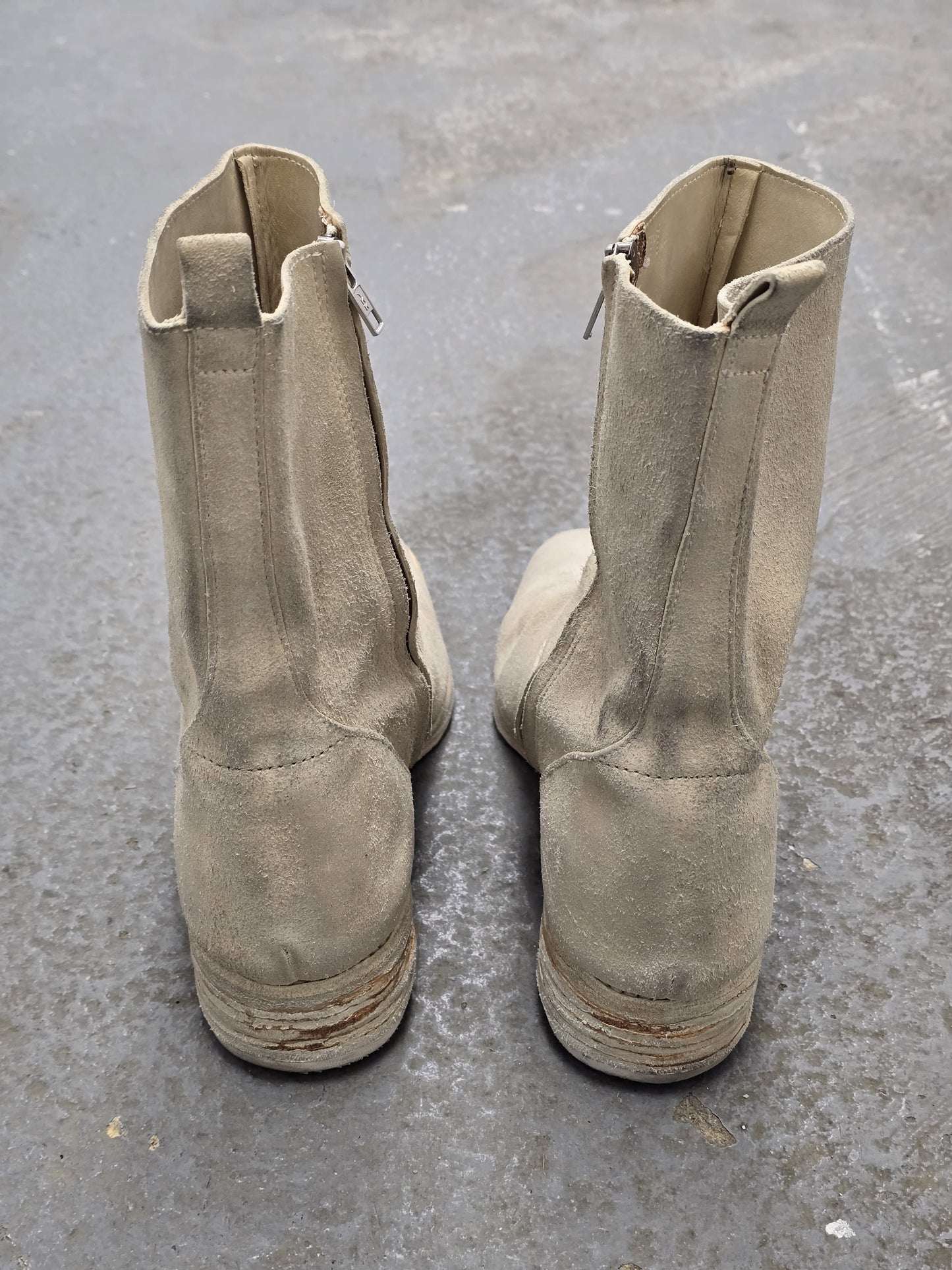 Carol Christian Poell AW05 "On Demand" Reverse Horse Leather Side Zip Boots detail | DRIEW GARMENTS