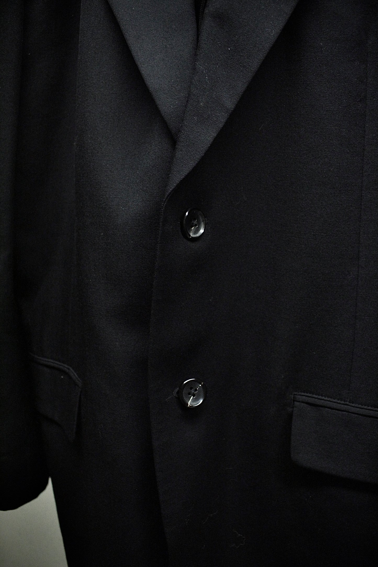 Yohji Yamamoto POUR HOMME AW07 Double Layered Notch Lapel Multi Button Blazer detail | DRIEW GARMENTS