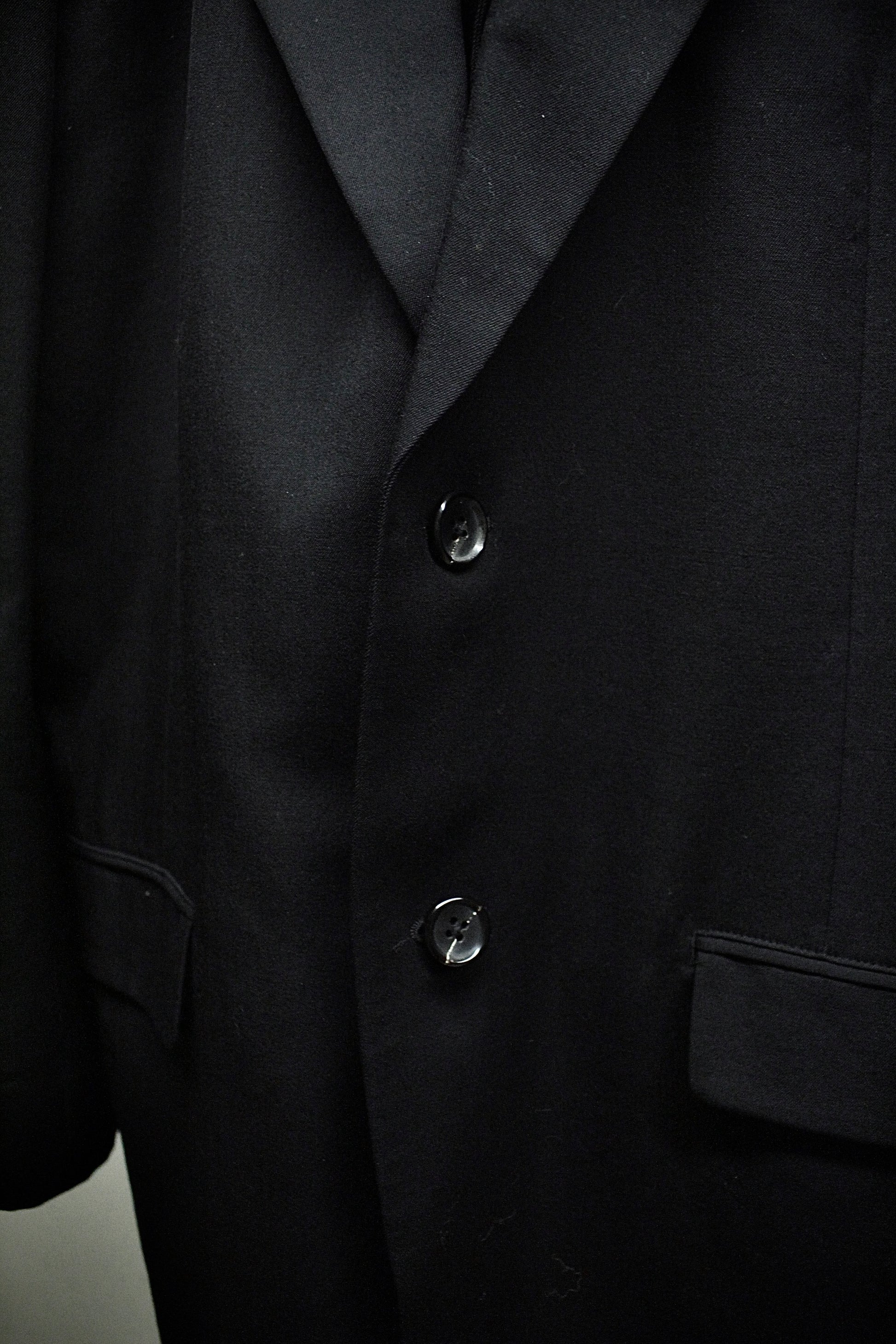Yohji Yamamoto POUR HOMME AW07 Double Layered Notch Lapel Multi Button Blazer detail | DRIEW GARMENTS