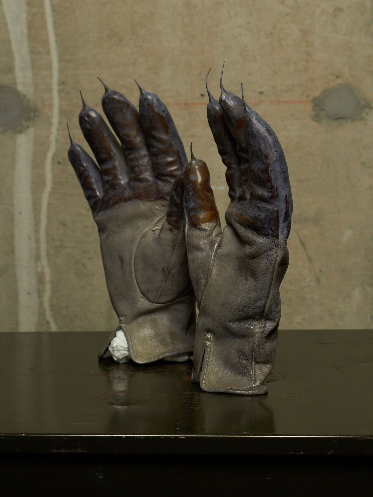 Carol Christian Poell 'AM/2459 ROOMS-PTC/036' Object-dyed Rubber Drip Leather Gloves