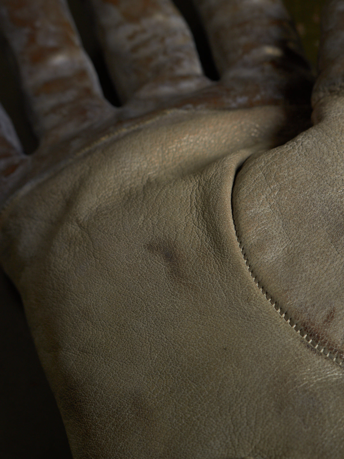 Carol Christian Poell 'AM/2459 ROOMS-PTC/036' Object-dyed Rubber Drip Leather Gloves