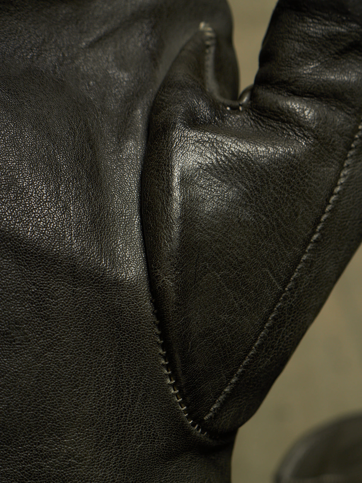 Carol Christian Poell 'AM/2459 ROOMS-PTC/19' Object-dyed Rubber Drip Leather Gloves