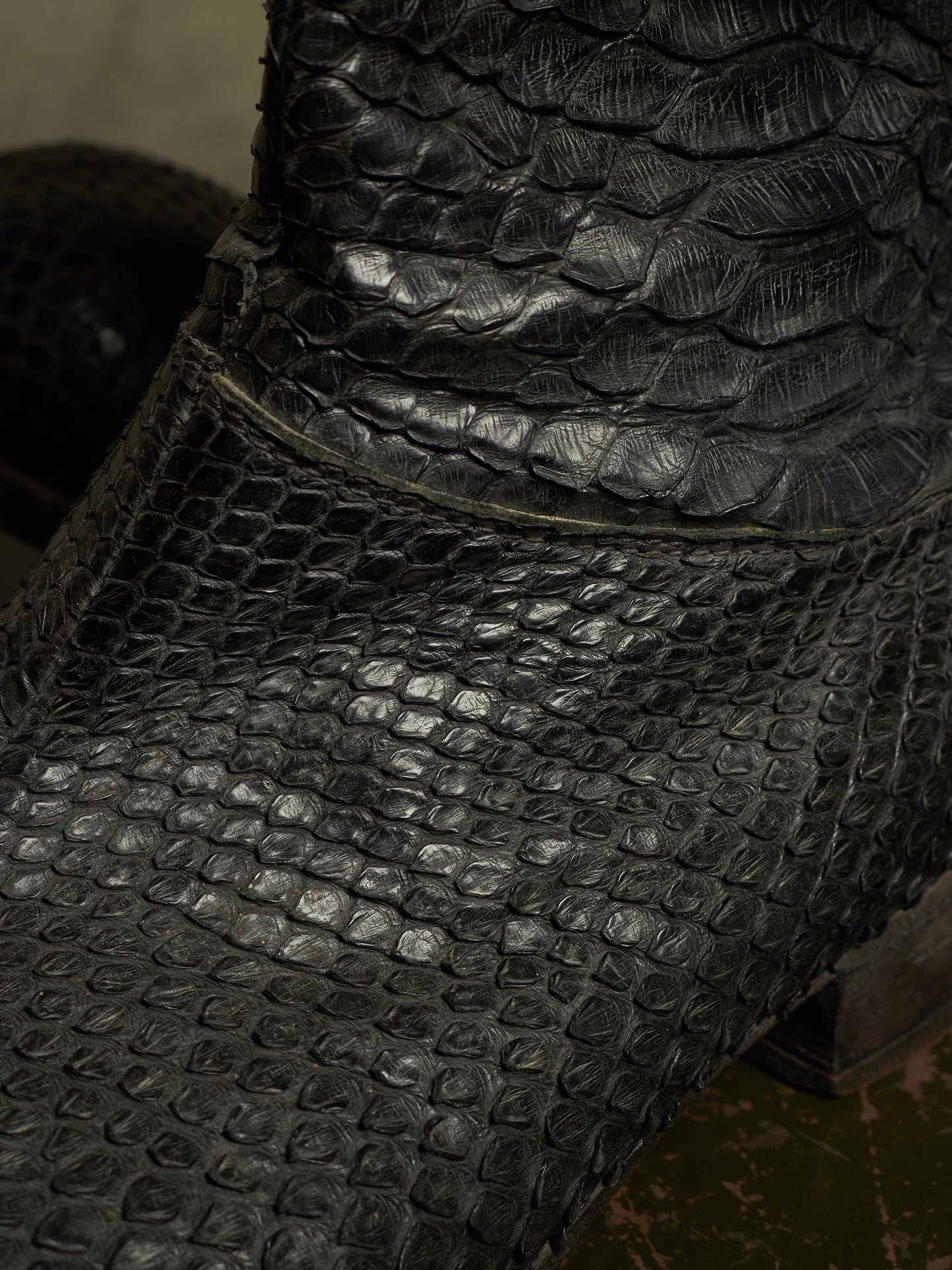 Carpe Diem Early 00s Charcoal Grey Python Skin Back-Lace Boots