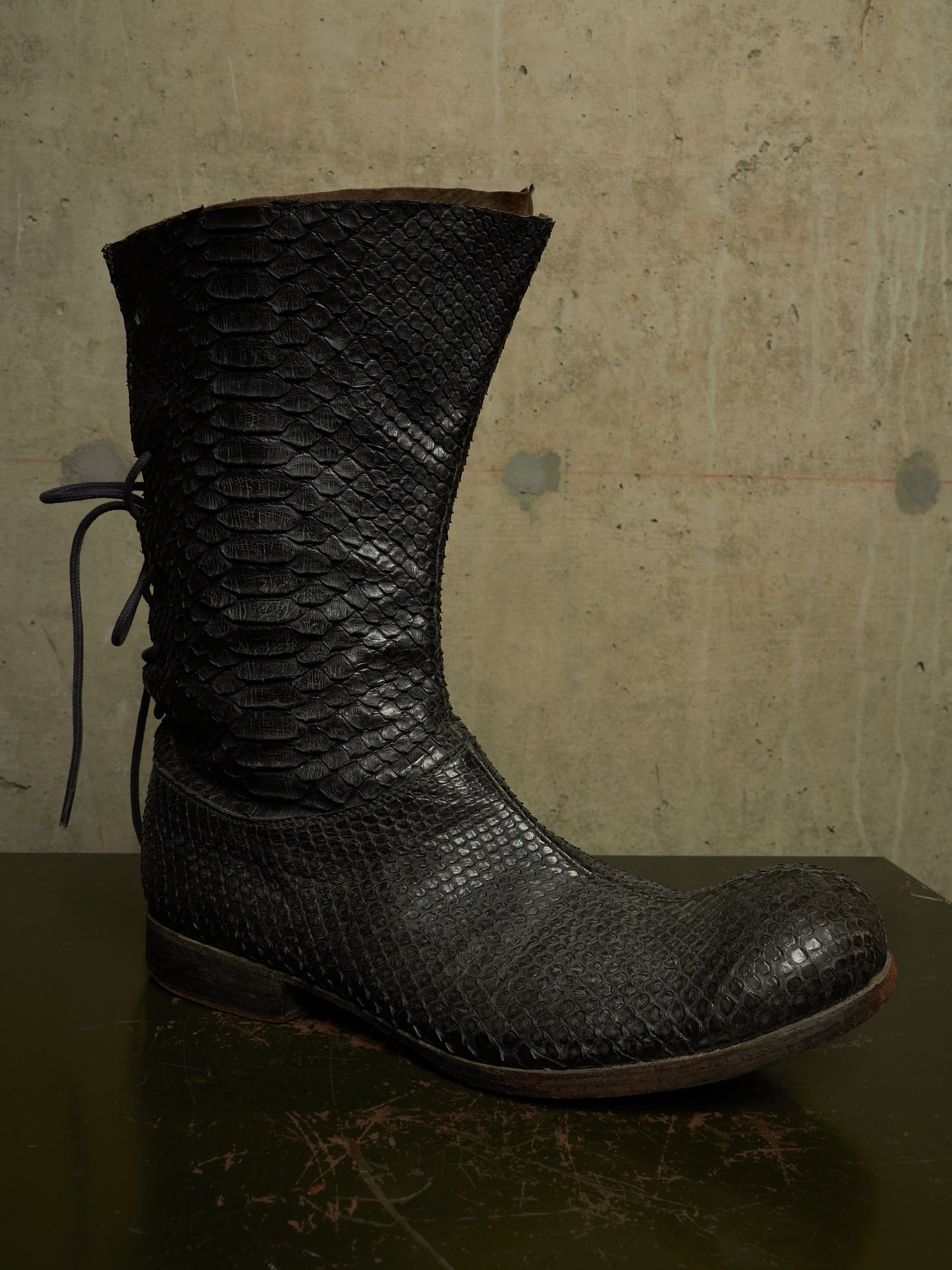 Carpe Diem Early 00s Charcoal Grey Python Skin Back-Lace Boots
