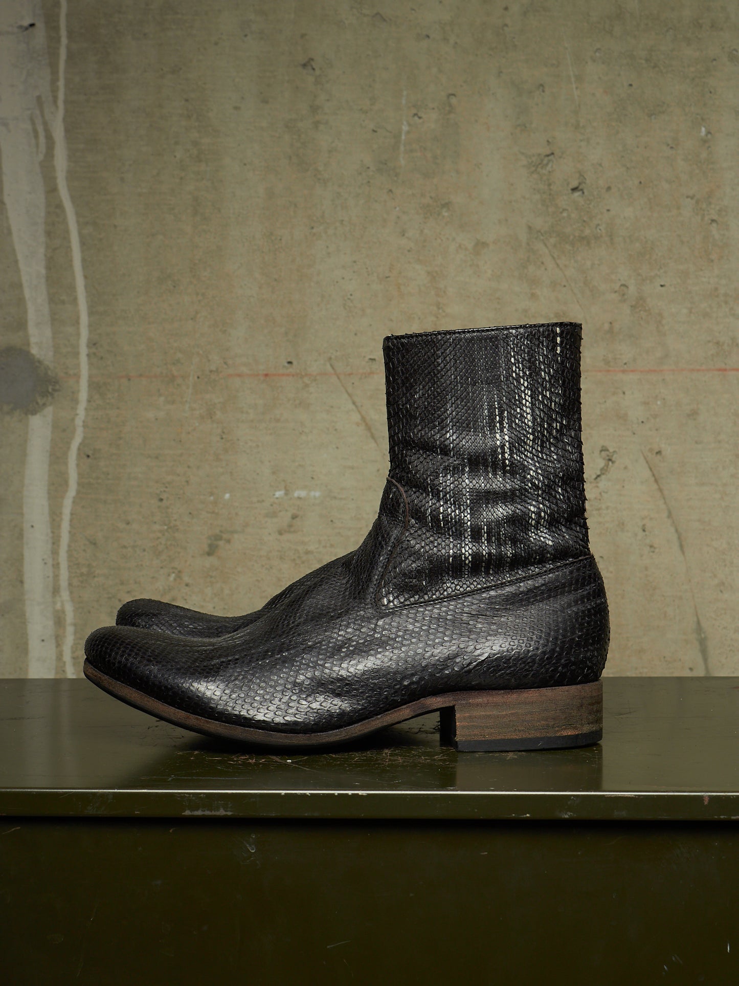 Carpe Diem Ealry 00s Striped Snakeskin Leather Side Zip Boots