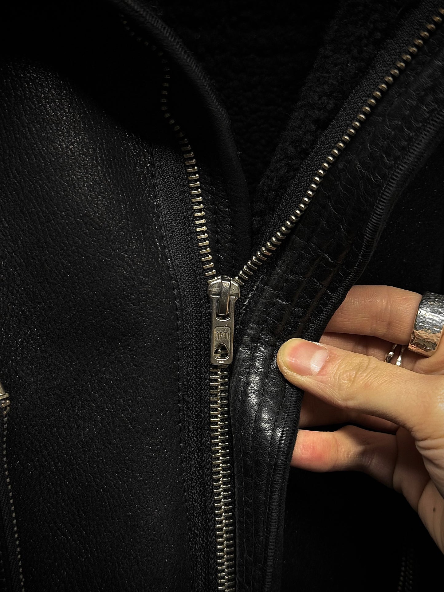 Rick Owens AW12 "MOUNTAIN" Hooded Blistered Lamb Leather Shearling Jacket detail | DRIEW GARMENTS