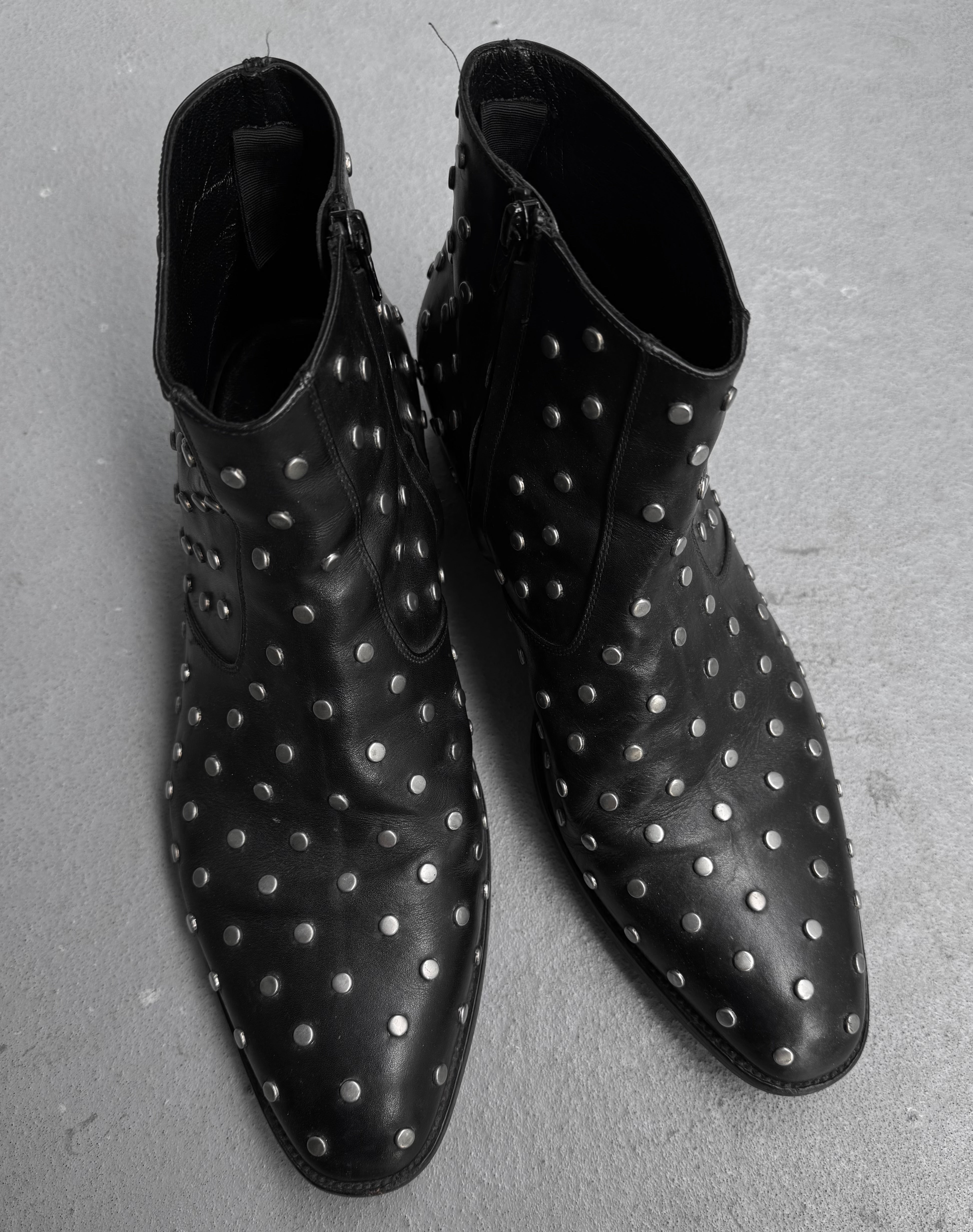 Saint Laurent Paris AW14 Studded Calfskin Leather Wyatt Chelsea