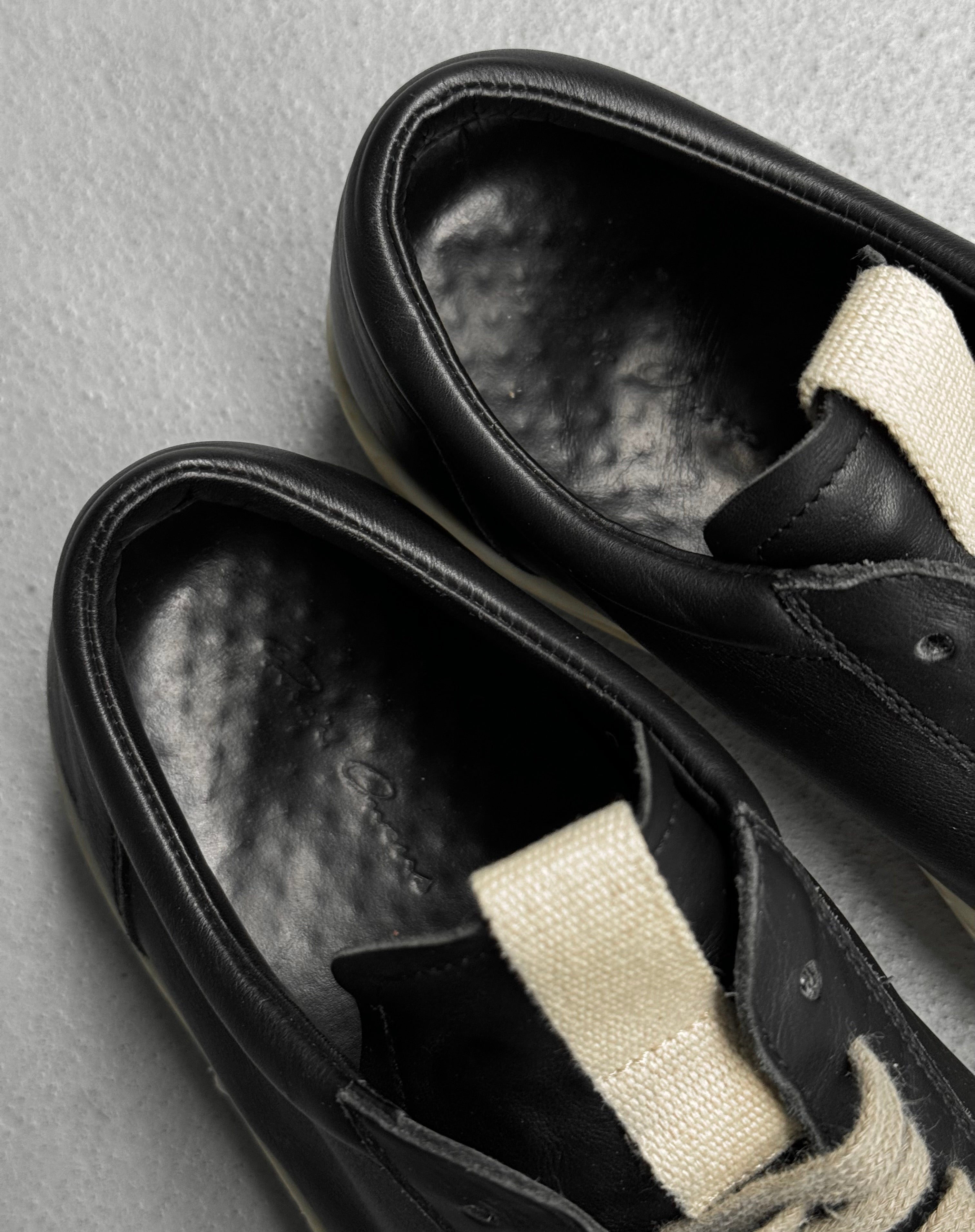Y*様 s*2様 Rick Owens FW20 Asymmetrical Ja Rick Owens AW20 Vintage Low Leather Sneakers | DRIEW