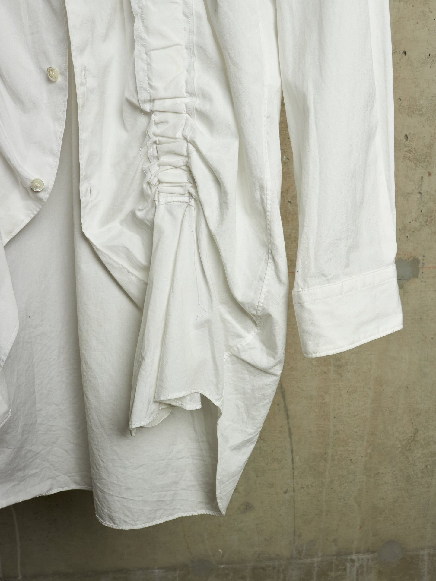 COMME des GARÇONS HOMME PLUS SS19 Asymmetric White Ruffled Gathered Shirt
