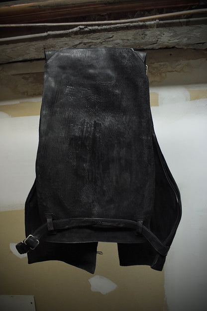 Carol Christian Poell 'AM/2608 CUBS-PTC/010' Object-dyed Horse Culatta Leather Vest Bag detail | DRIEW GARMENTS