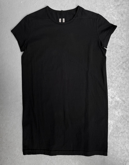 A Rick Owens AW17 “GLITTER” Level short-sleeve T-shirt in size IT 40 is laid flat on a light gray textured surface.