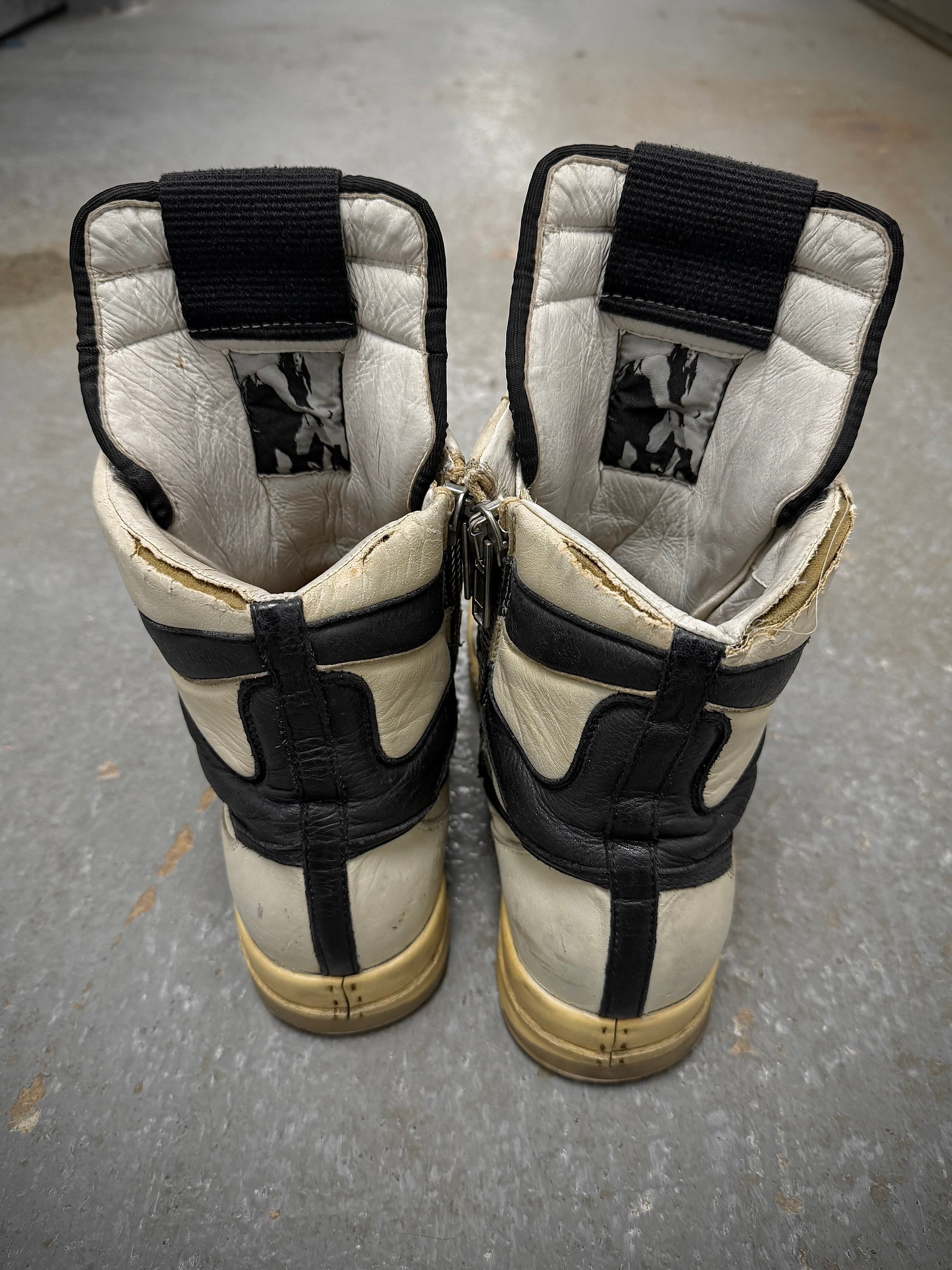 Rick Owens AW06 "DUSTULATOR" 'Reverse Oreo' Dunk Leather Sneakers detail | DRIEW GARMENTS