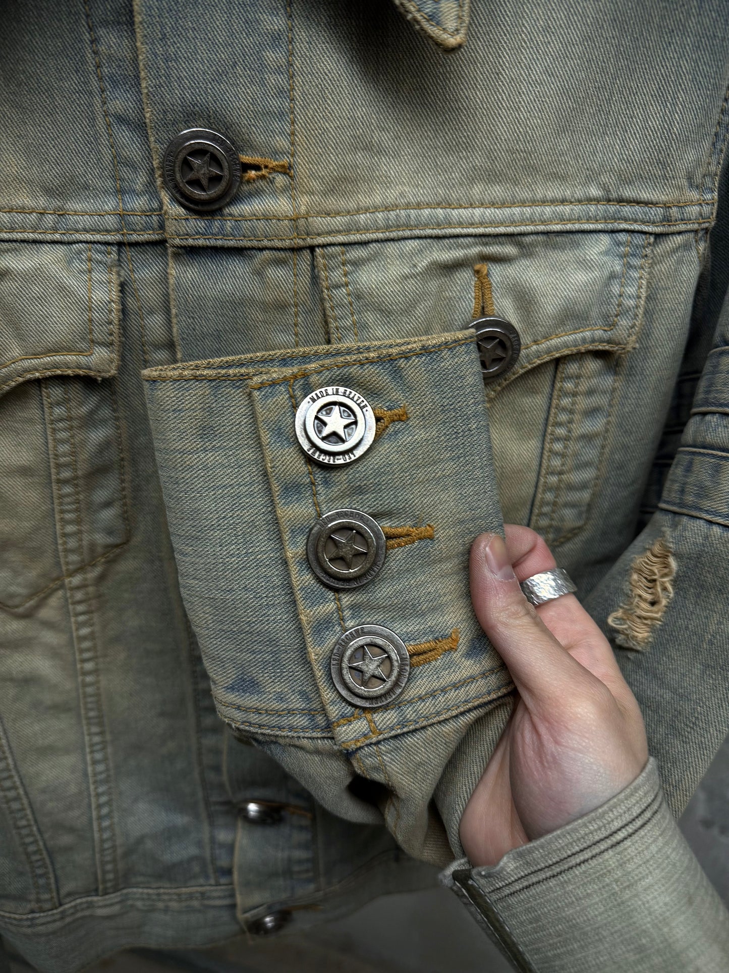 LED RECHWE Early 00s Vintage Wash Distressed Cropped Denim Trucker Jacket detail | DRIEW GARMENTS