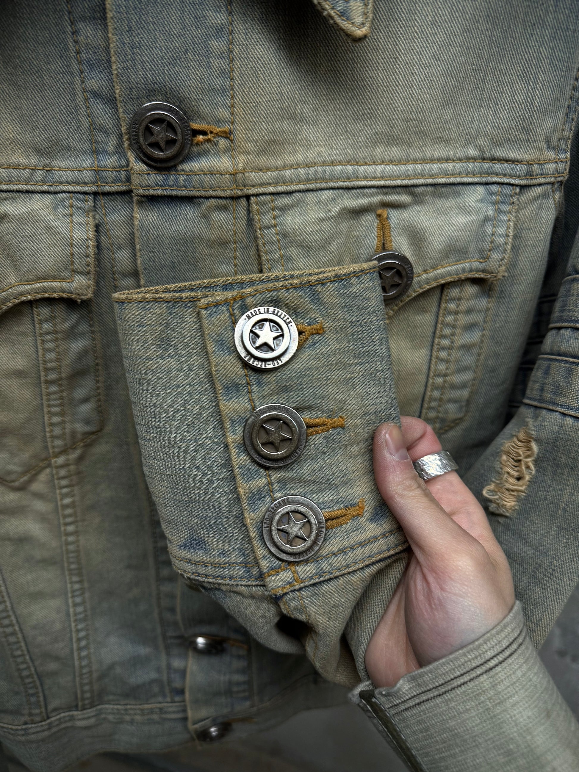 LED RECHWE Early 00s Vintage Wash Distressed Cropped Denim Trucker Jacket detail | DRIEW GARMENTS