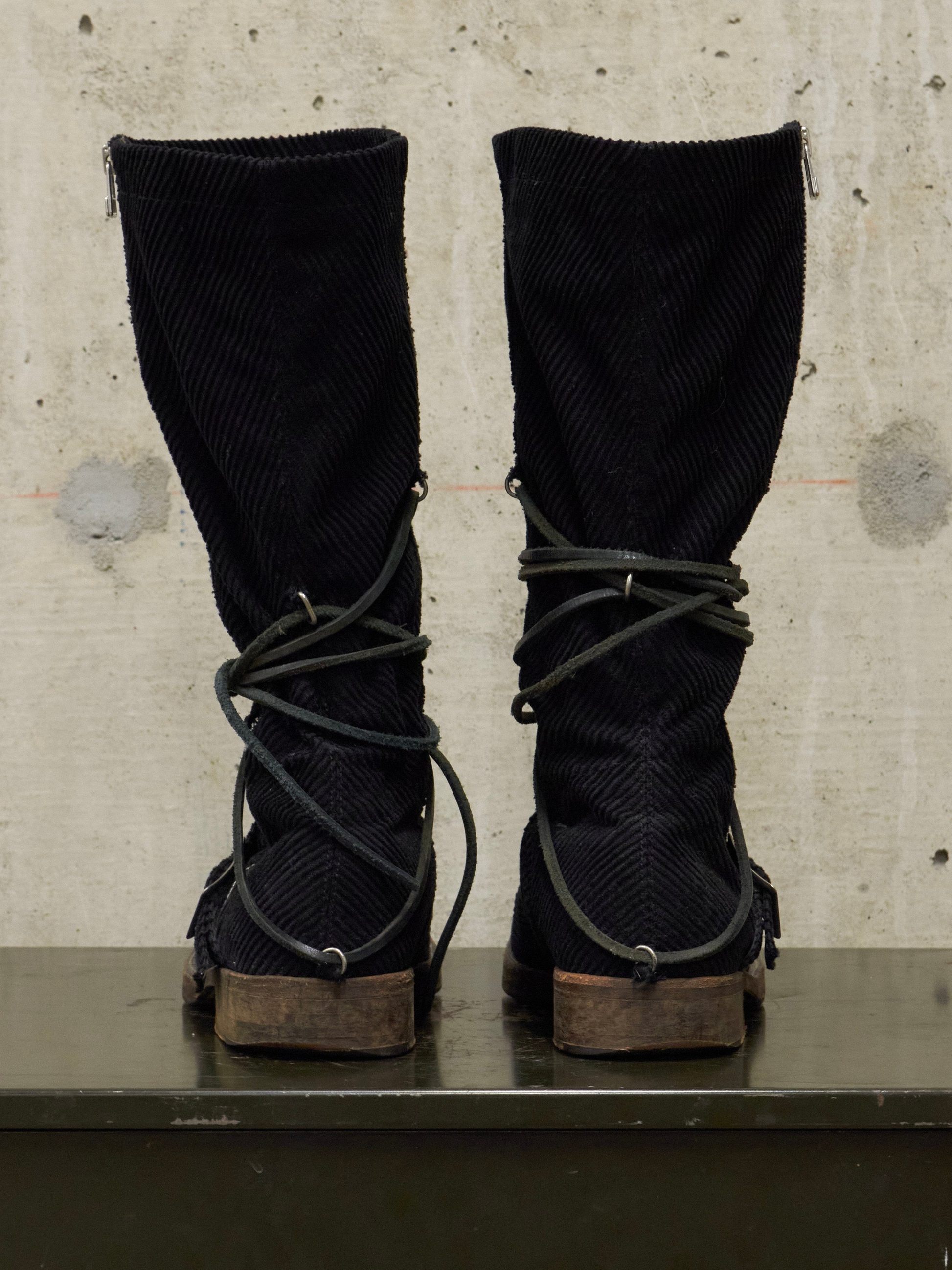 Undercover AW05 Arts & Crafts Corduroy Engineer Boots – DRIEW