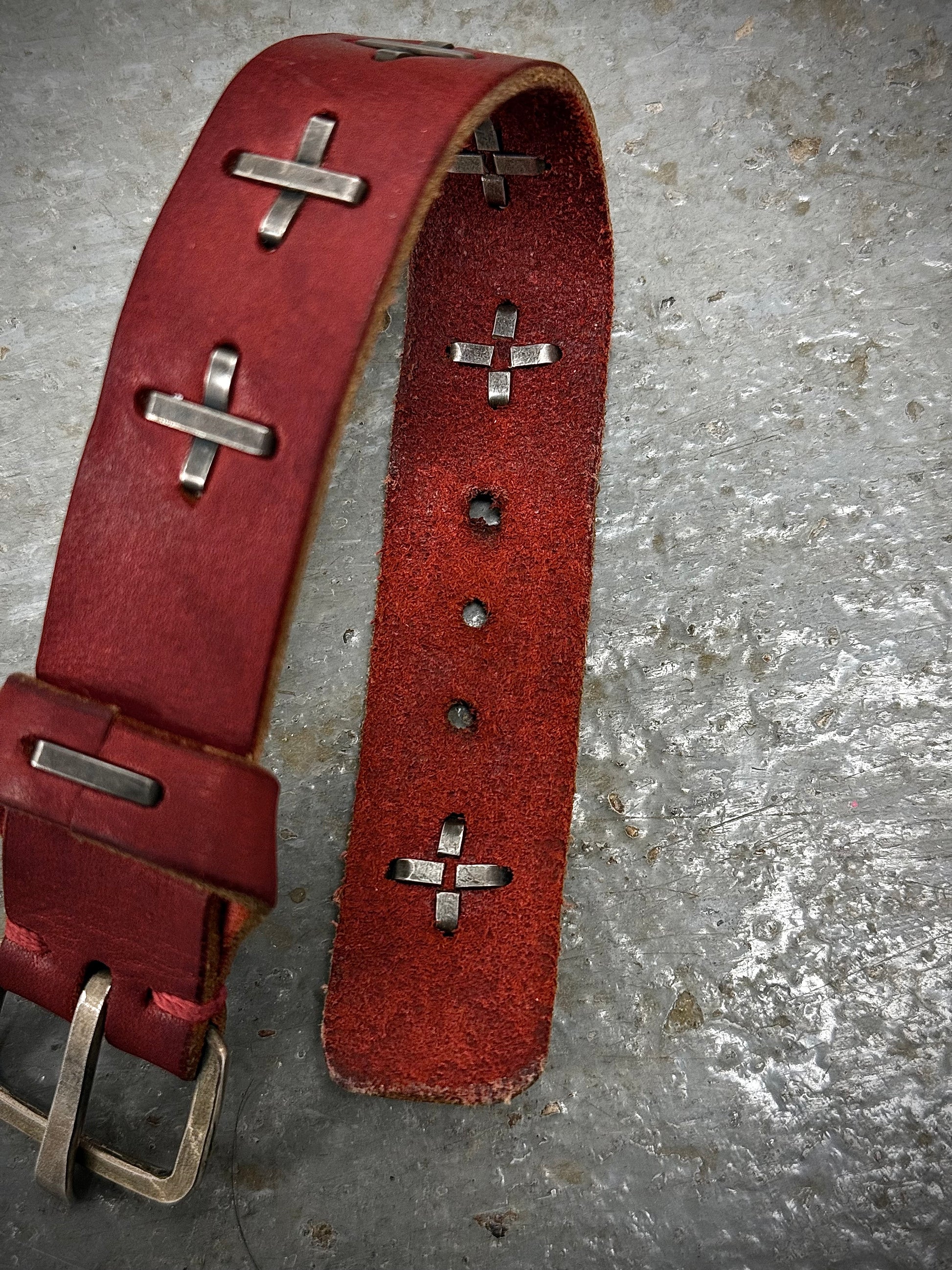 m.a+ by Maurizio Amadei 'AB14' GR 3.0 .925 Silver Cross Red Cow Leather Wide Wristband detail | DRIEW GARMENTS