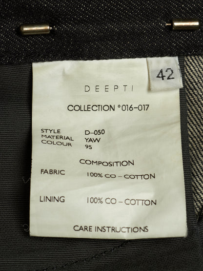 DEEPTI Collection °016-017 ‘D-050 YAW-95’ Closed Crash Seam Low Cut Denim