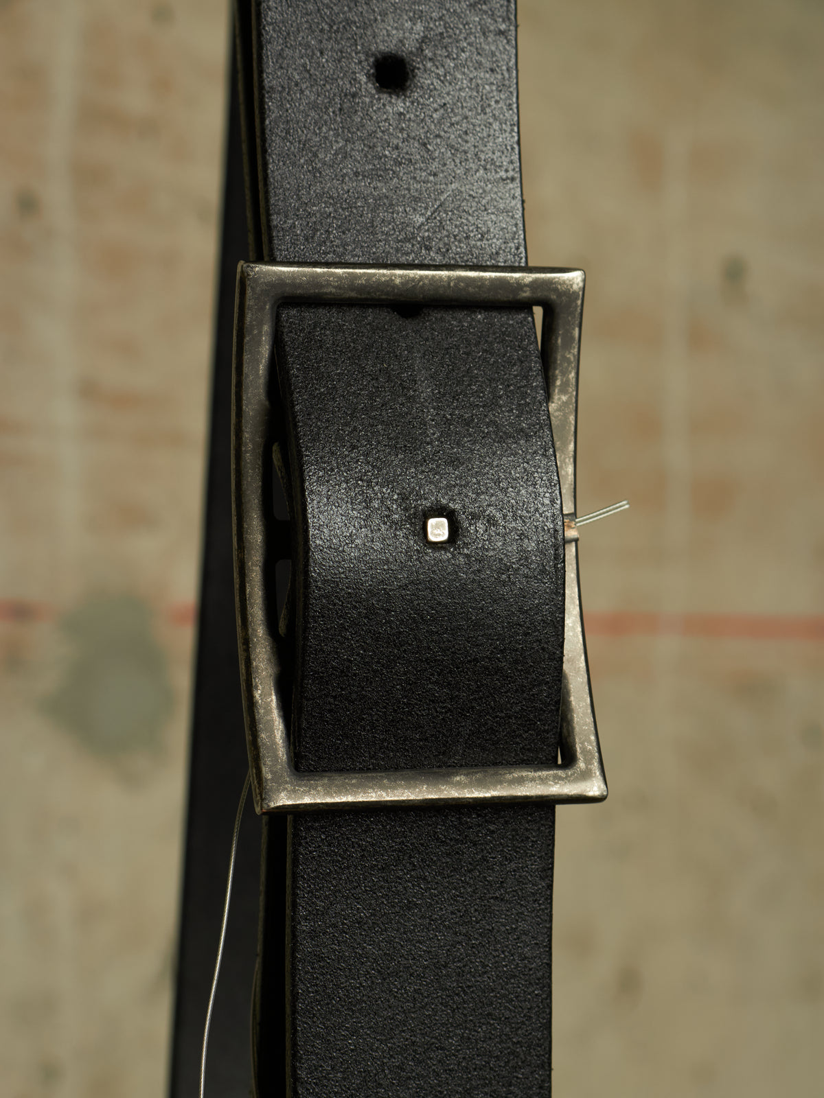 DEEPTI Collection °025-026 'LA–122R LUEL-96L' Reflective Reversible Trigger Bovine Leather Belt