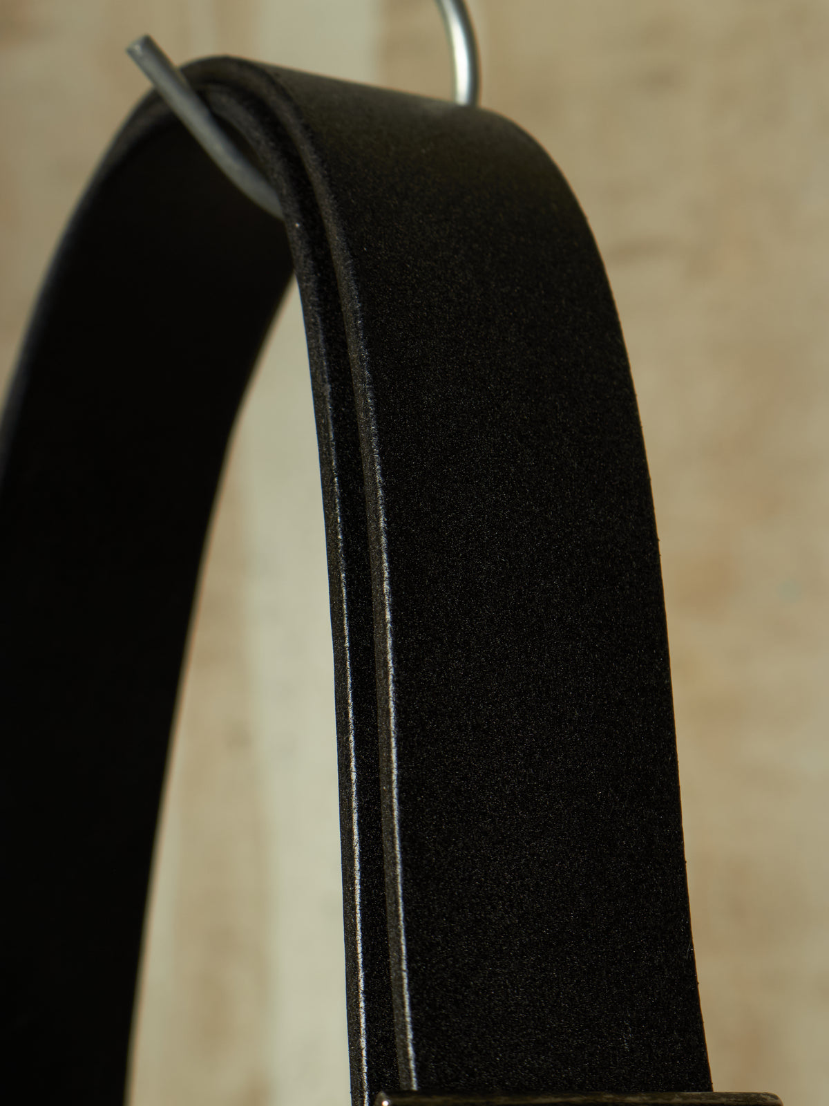 DEEPTI Collection °025-026 'LA–122R LUEL-96L' Reflective Reversible Trigger Bovine Leather Belt