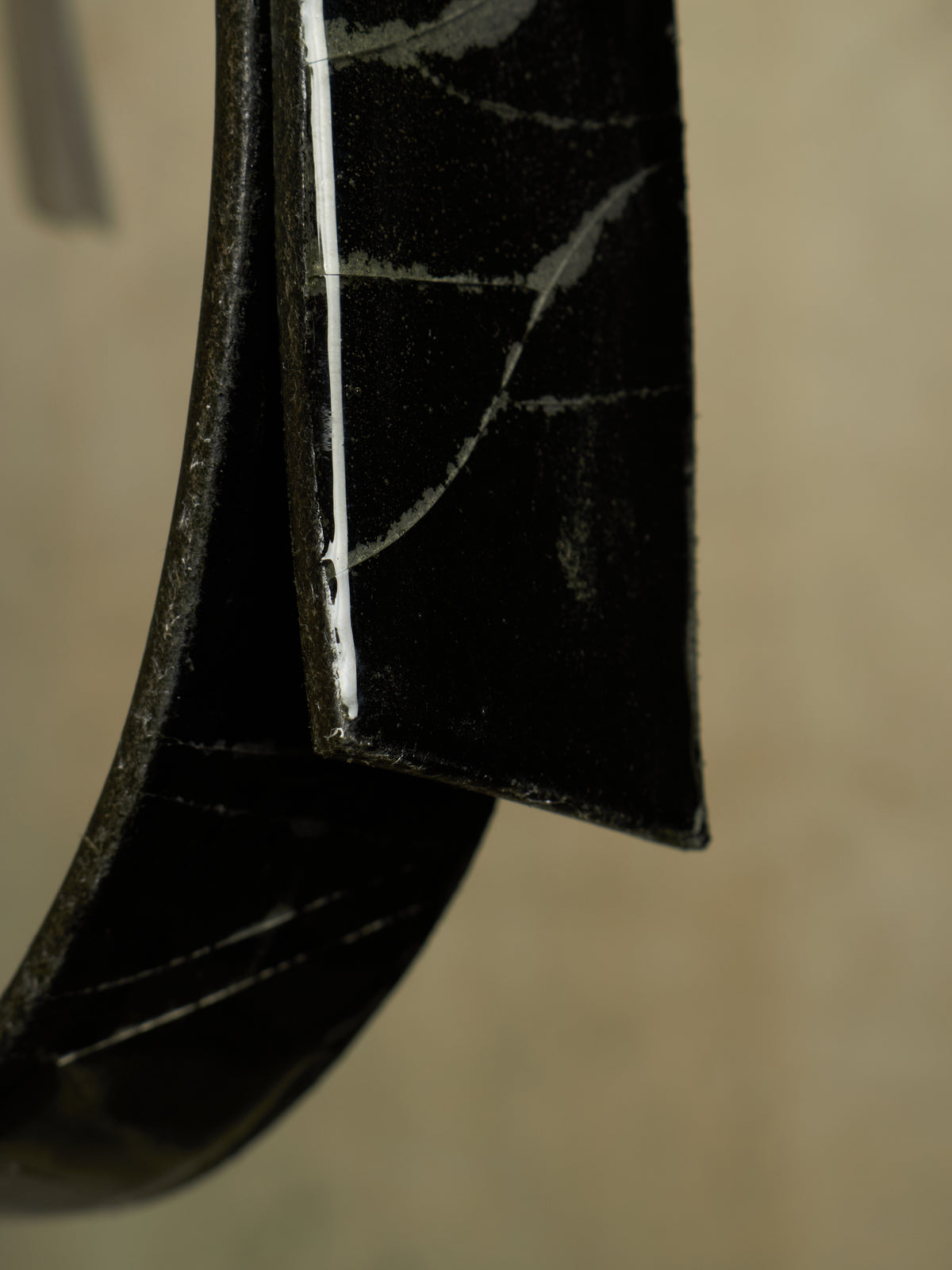 DEEPTI Collection °025 'LA–122X RUEL-99' Crash Bovine Leather Trigger Belt