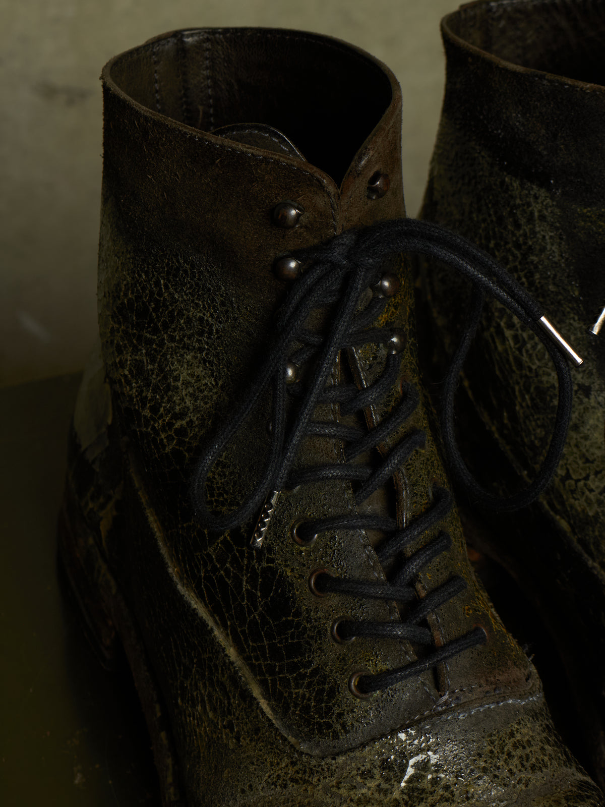 DEEPTI Collection °024-025 'F-081X CODOV-96' Crash Cordovan Leather Goodyear Oxonian Off-Cut Boots