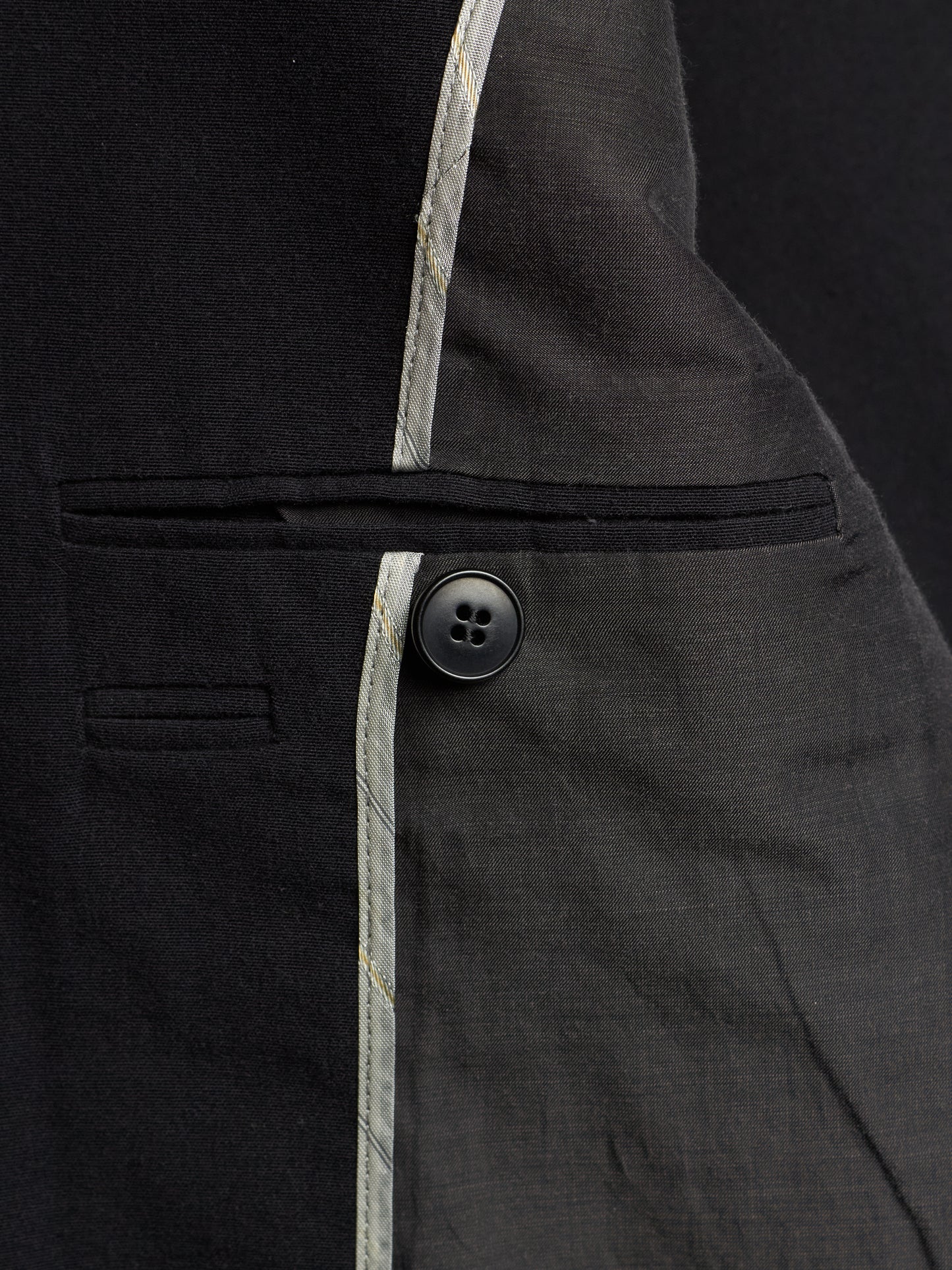 DEEPTI Collection °019-020 'J-001 GRIT 99' Unlined Classic Short Jacket