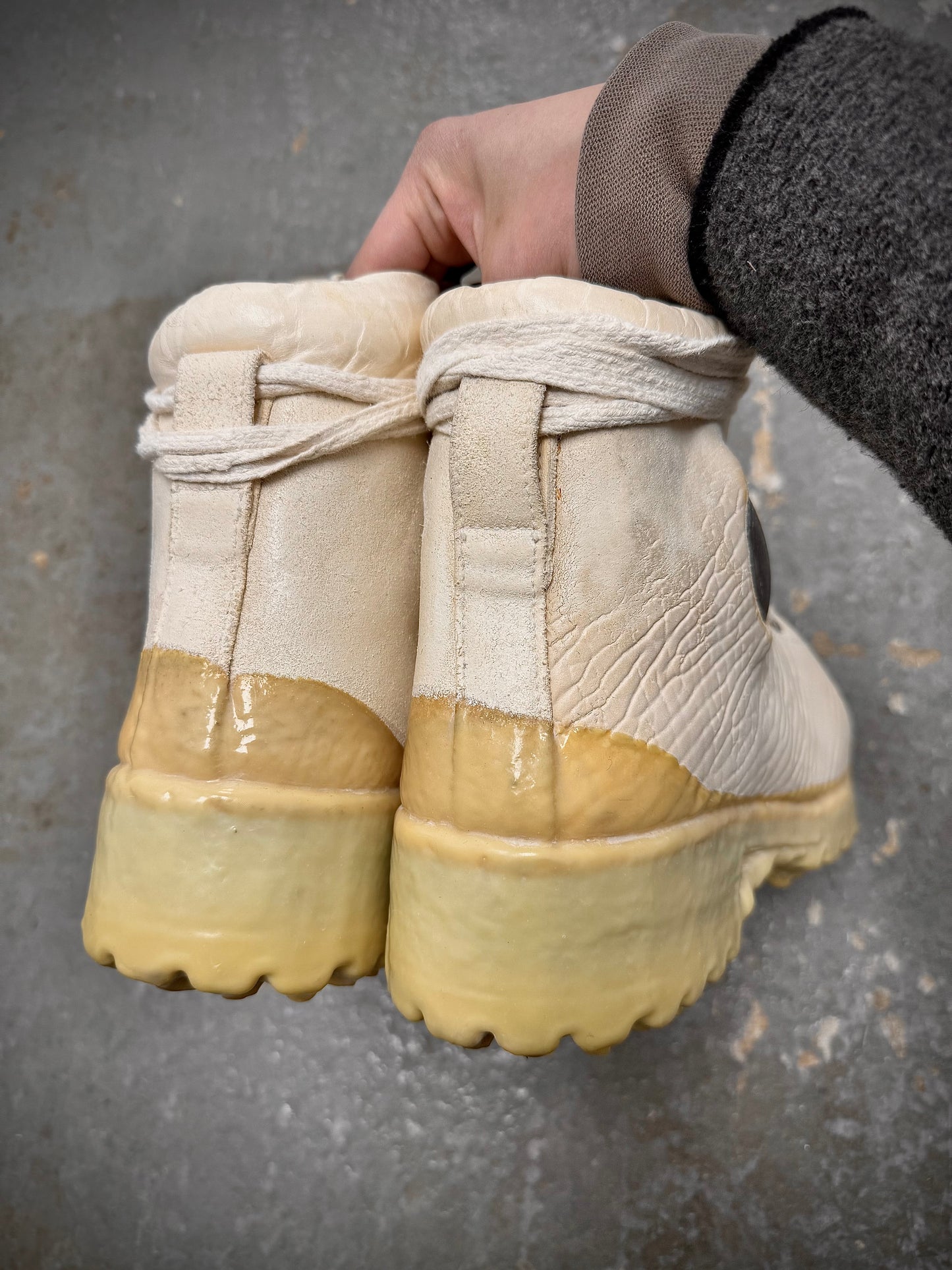 Carol Christian Poell 'AM/2684 CUBS-PTC/01' Object Dyed One-Piece Prosthetic Ankle Rubber Drip Work B detail | DRIEW GARMENTS