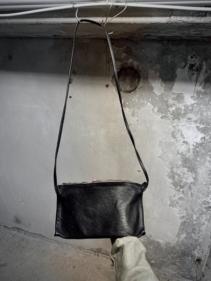 Guidi 'CLT01' Zipped Soft Horse Leather Cross Body Purse detail | DRIEW GARMENTS