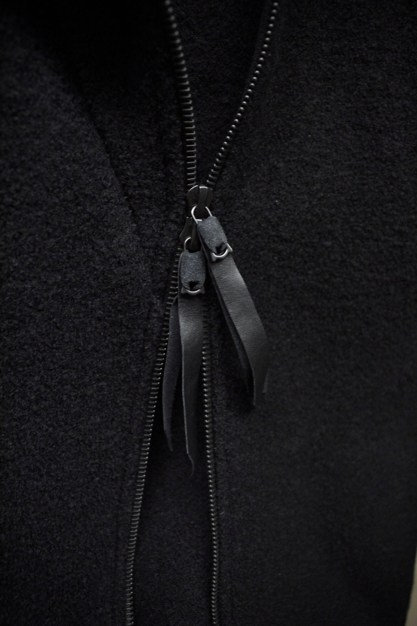 LEON EMANUEL BLANCK 'DIS-M-SJ/02' Virgin Wool Overlock Distortion Strait Jacket detail | DRIEW GARMENTS