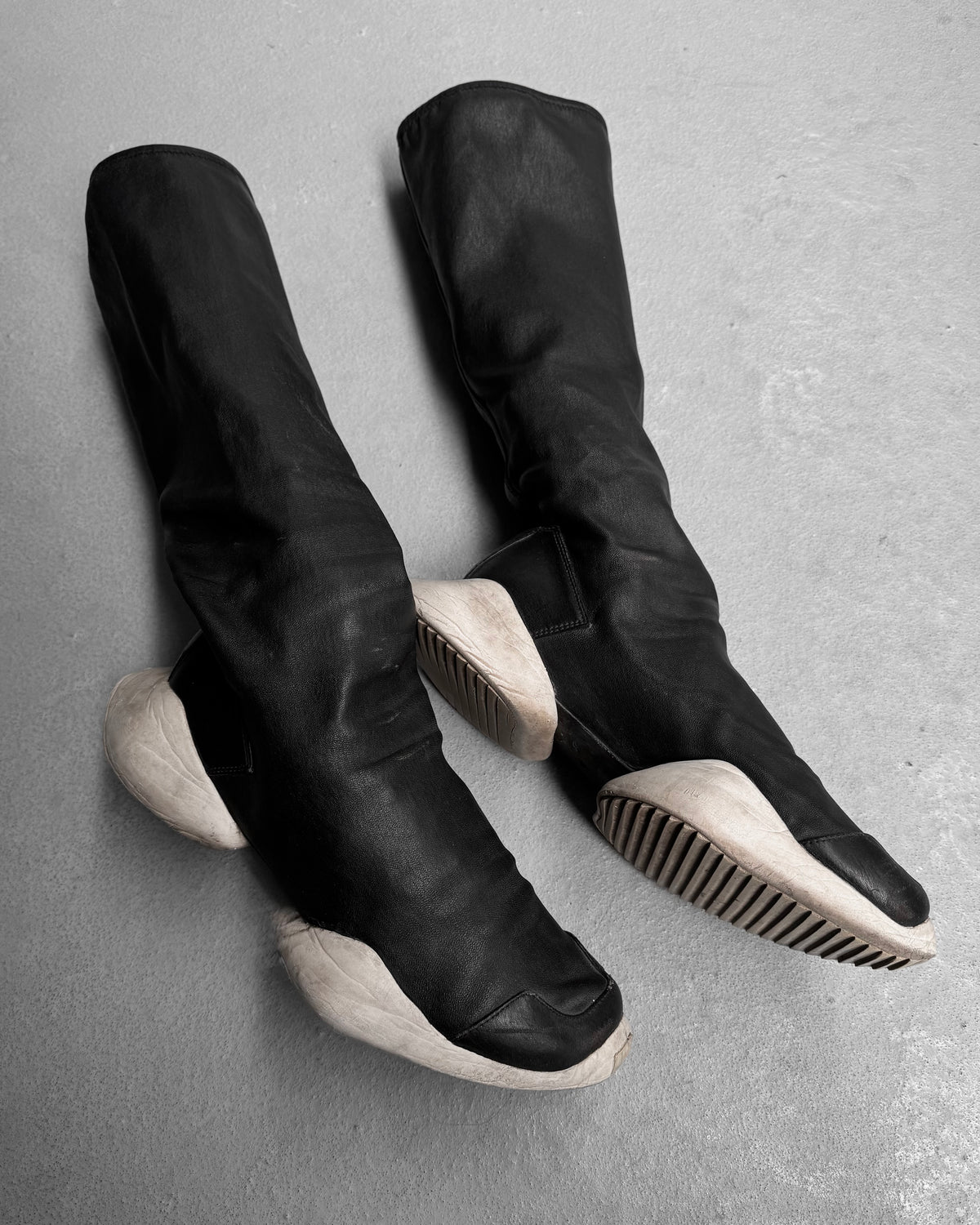 Rick Owens Oblique Runner Stretch Sock leather. RU19F4812 LNSLVS. Size 43. New. Rick owens adidas level sock runner 44 – Dusty Archive main image 3