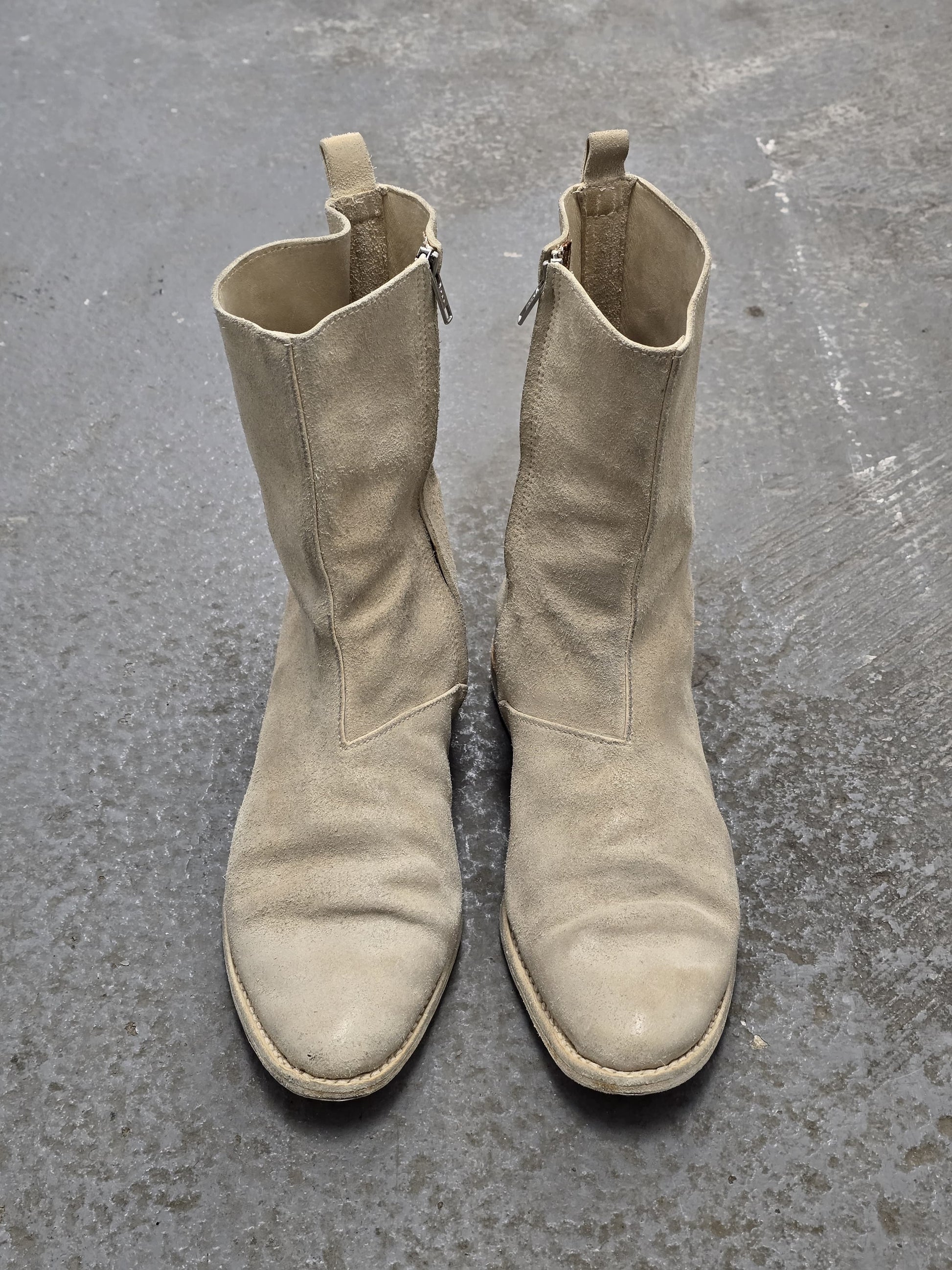 Carol Christian Poell AW05 "On Demand" Reverse Horse Leather Side Zip Boots detail | DRIEW GARMENTS