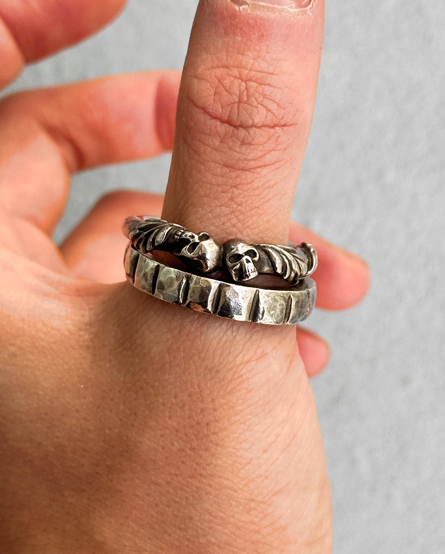 WERKSTATT:MÜNCHEN Double Skull Silver Ring Set