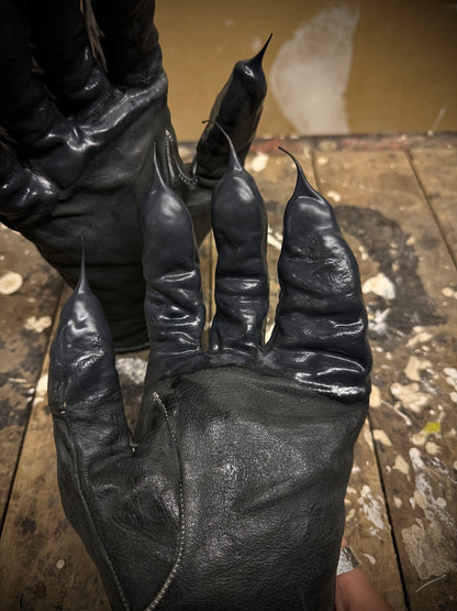 Carol Christian Poell 'AM//2459 ROOMS-PTC/19' Object-dyed Rubber Drip Leather Gloves detail | DRIEW GARMENTS
